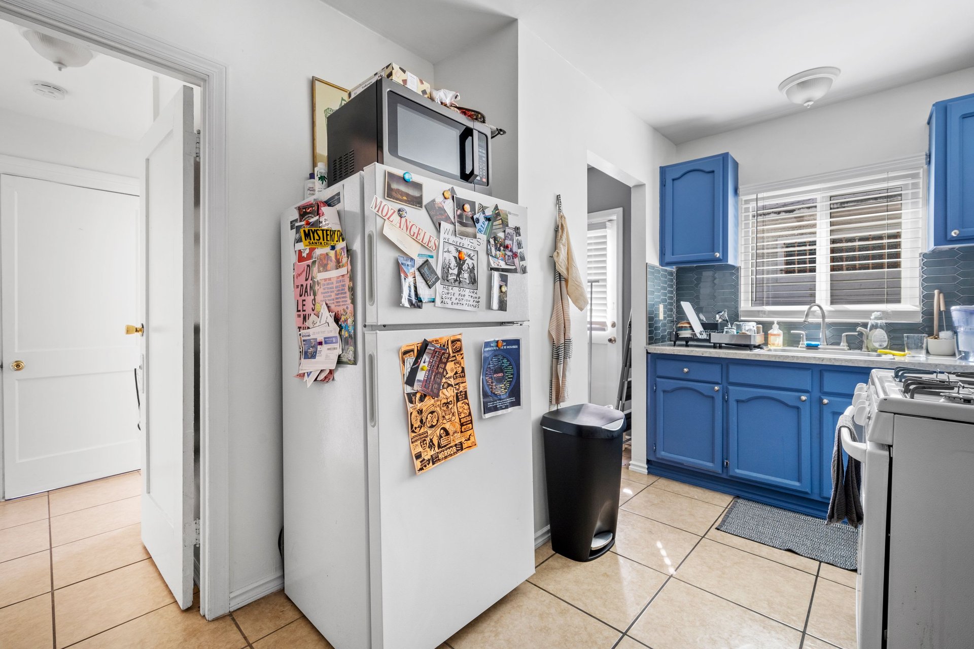Upside Opportunity for Commercially Zoned Duplex in Prime Echo Park!