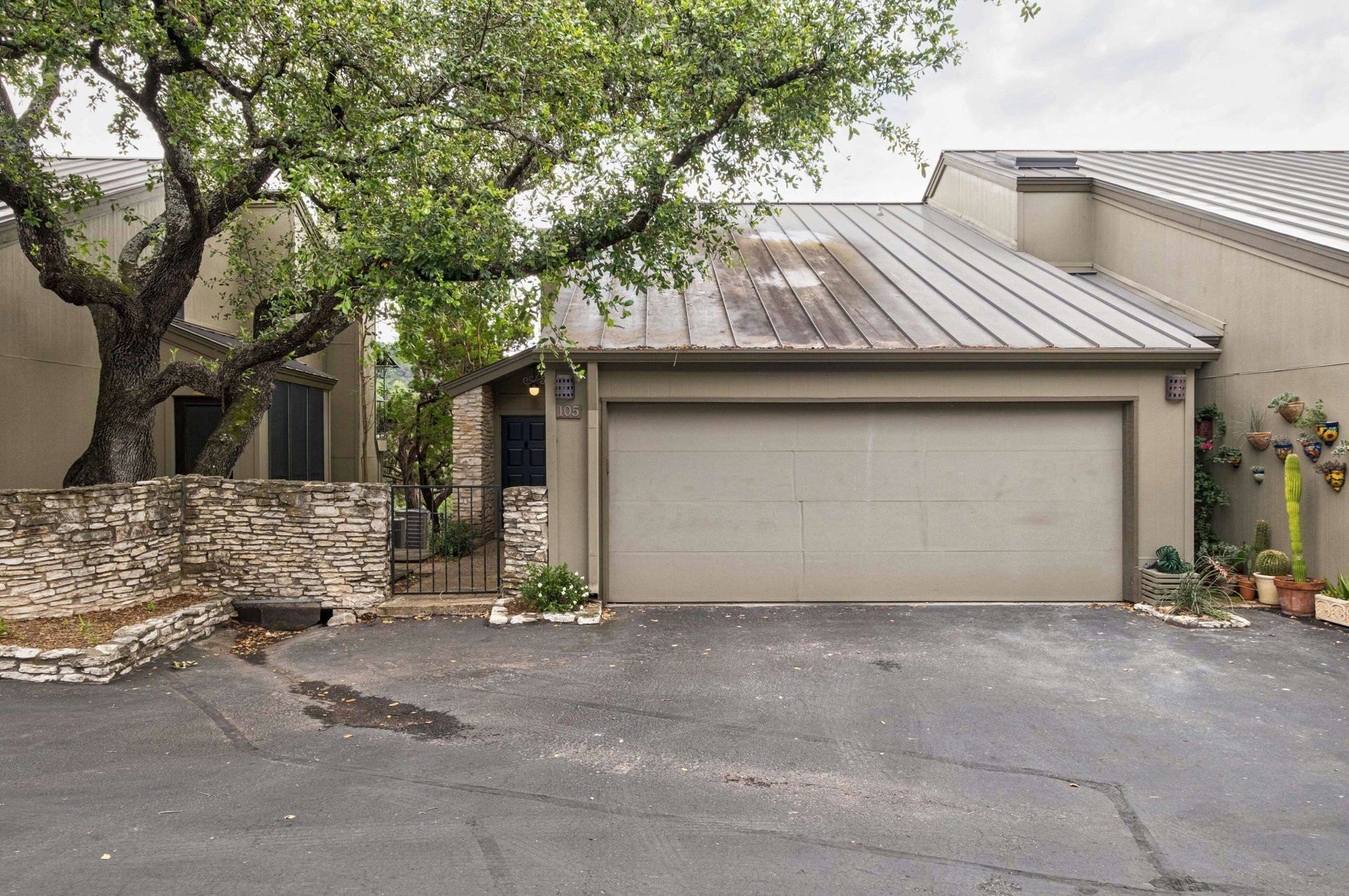 1821 Westlake Drive #105