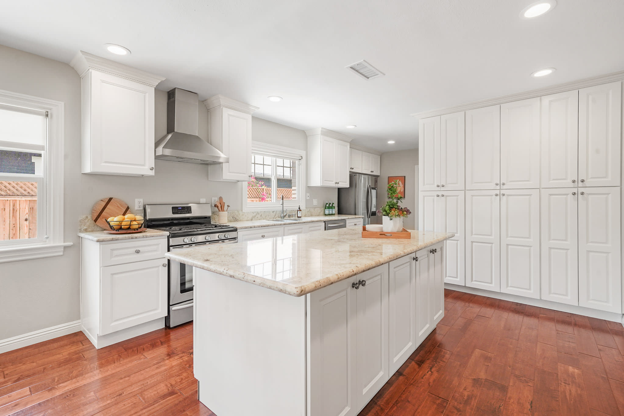 Beautifully Remodeled Home with HUGE Grassy Yard in Oxford Square