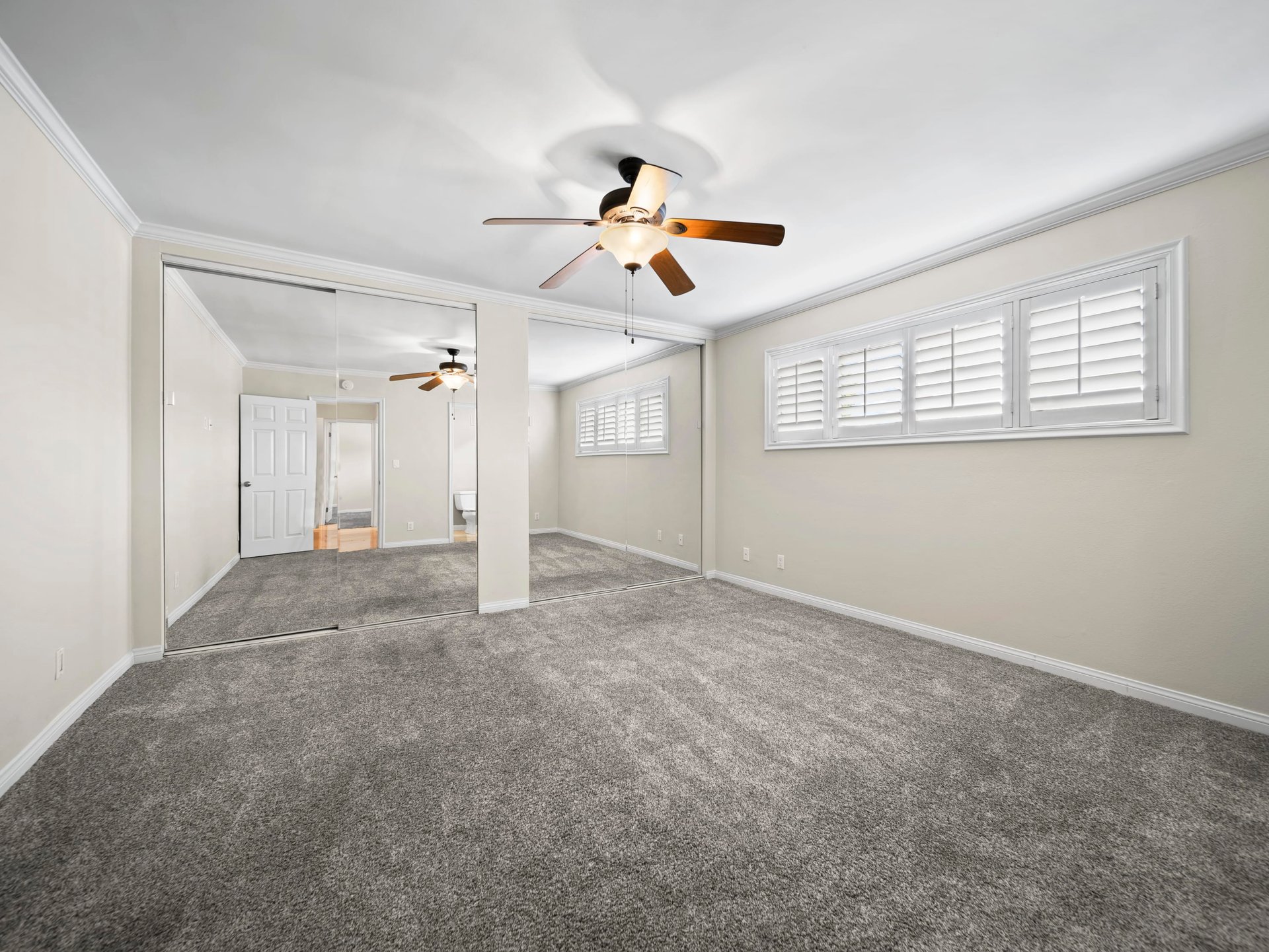 LEASED | 837 N West Knoll Dr Unit 319