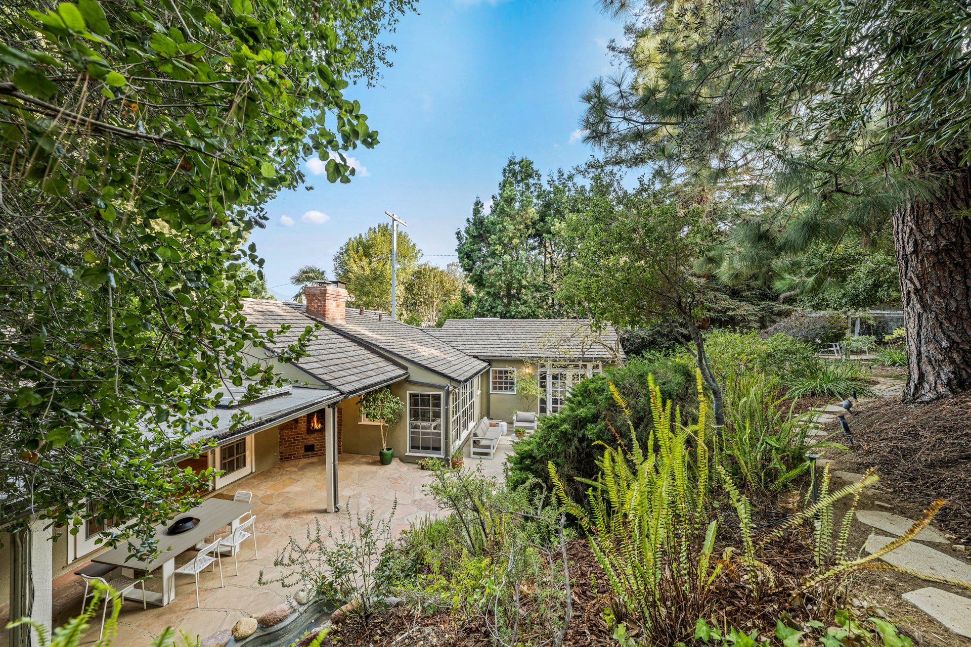 12050 Laurel Terrace Dr, Studio City