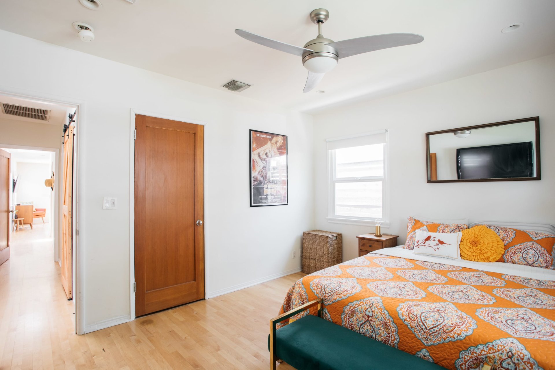 Tranquil Light-Soaked Artist’s Home in Mar Vista