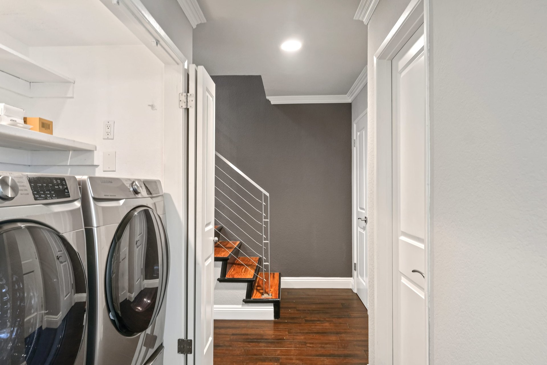2022 Delaware Avenue Unit: 4