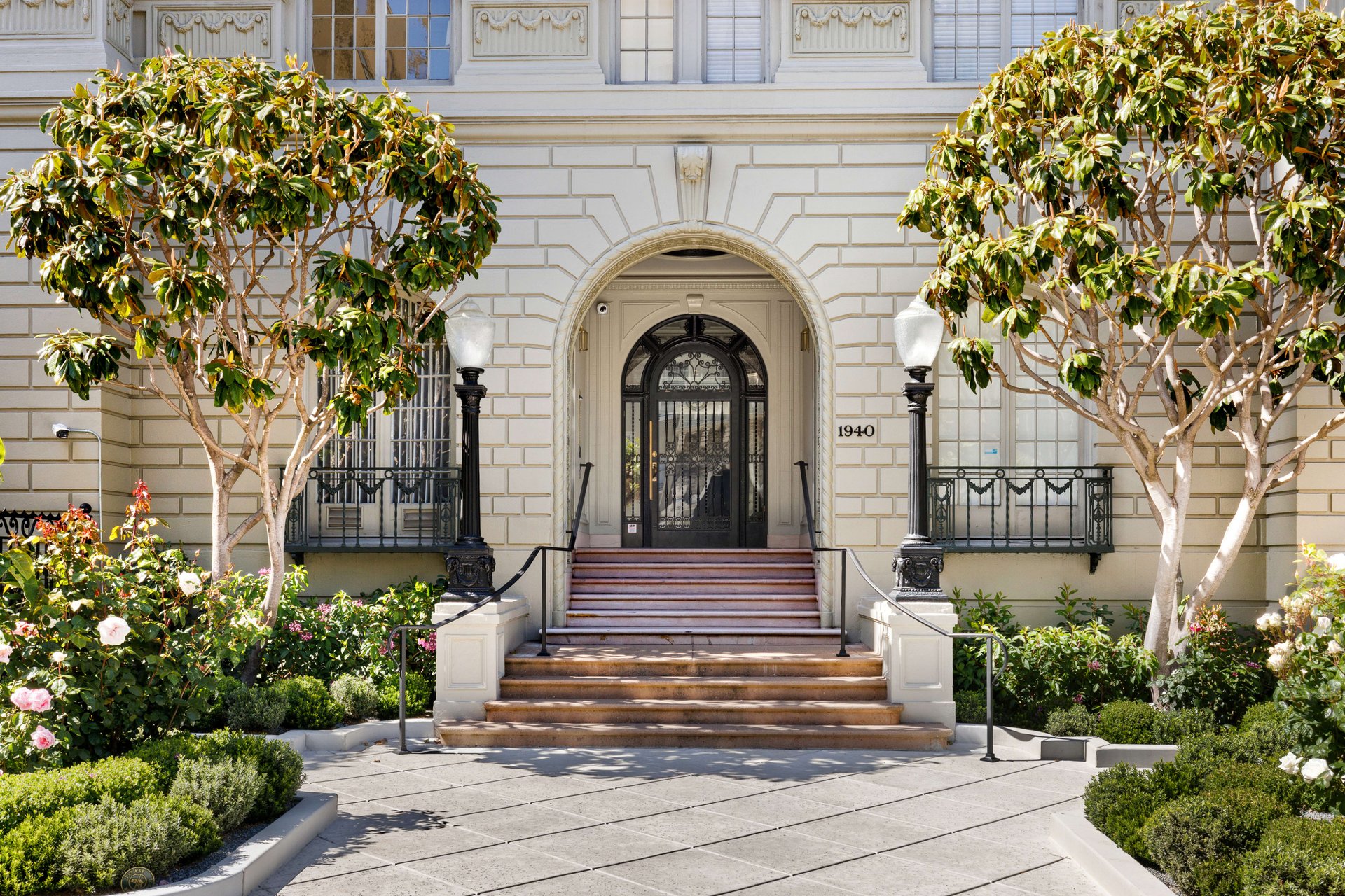 Grand Scale, Pre-War Apartment with North Bay Views