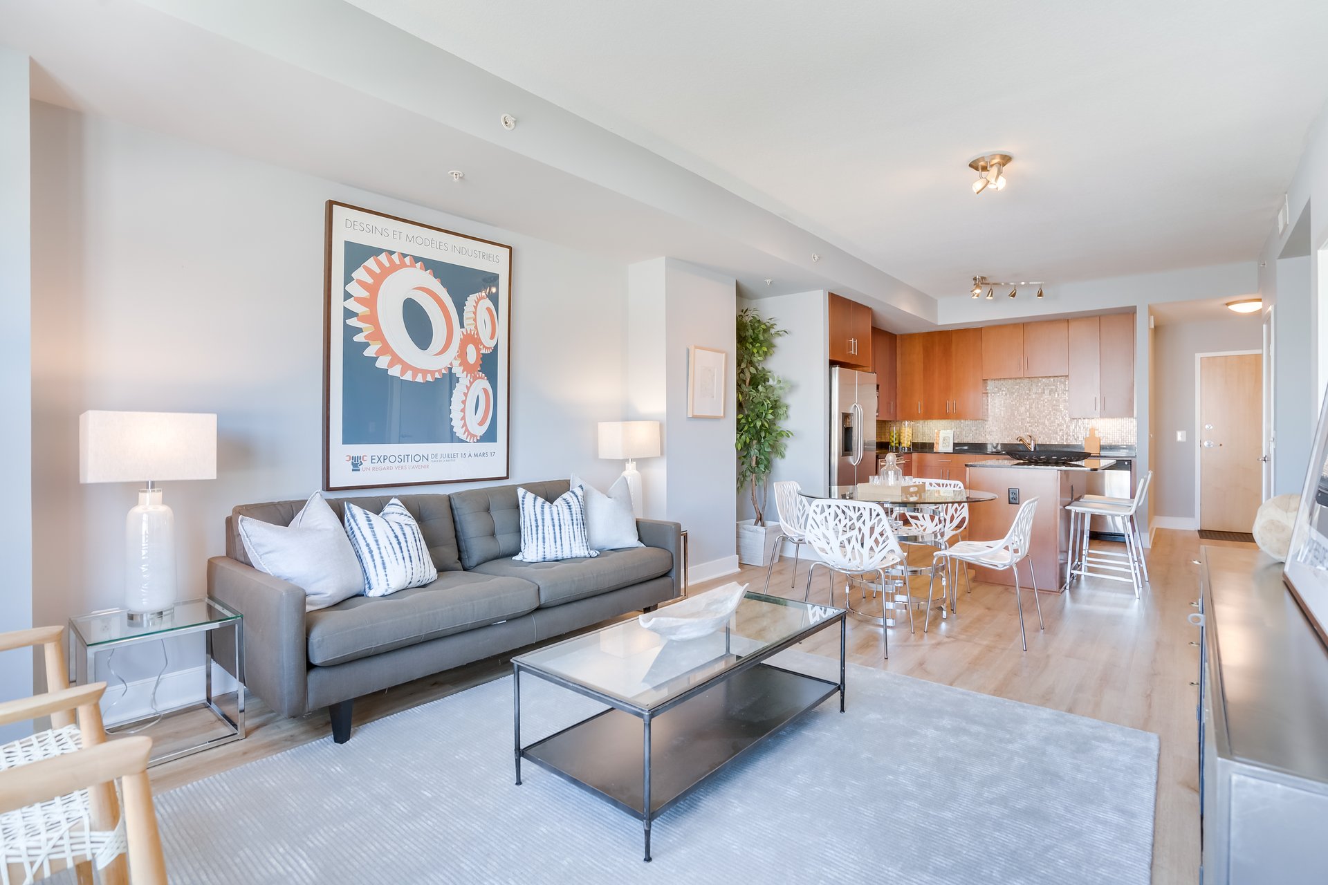 910 M St NW #1008