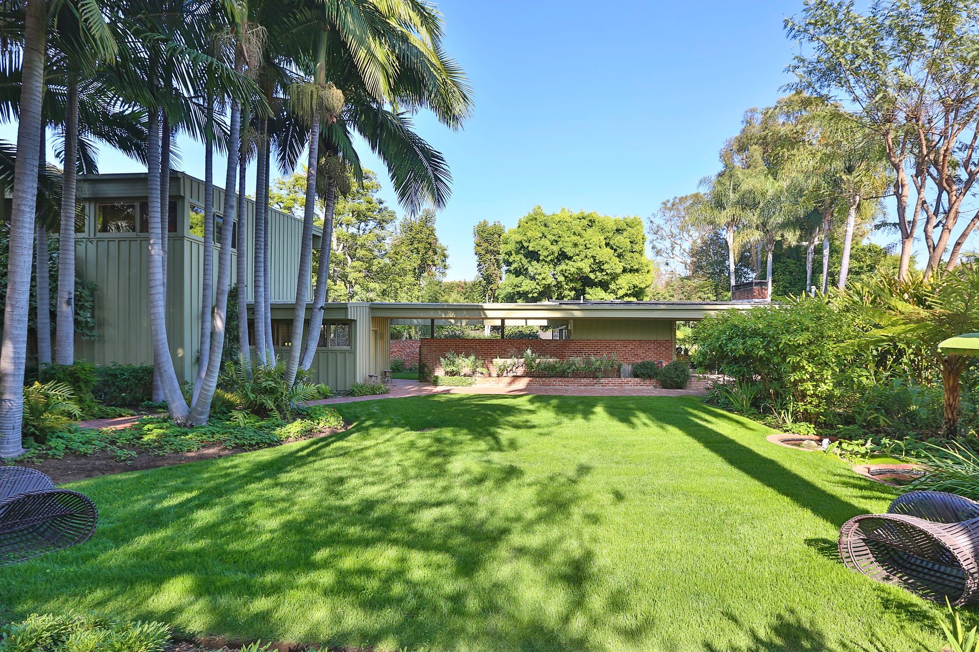 414 Avondale Ave