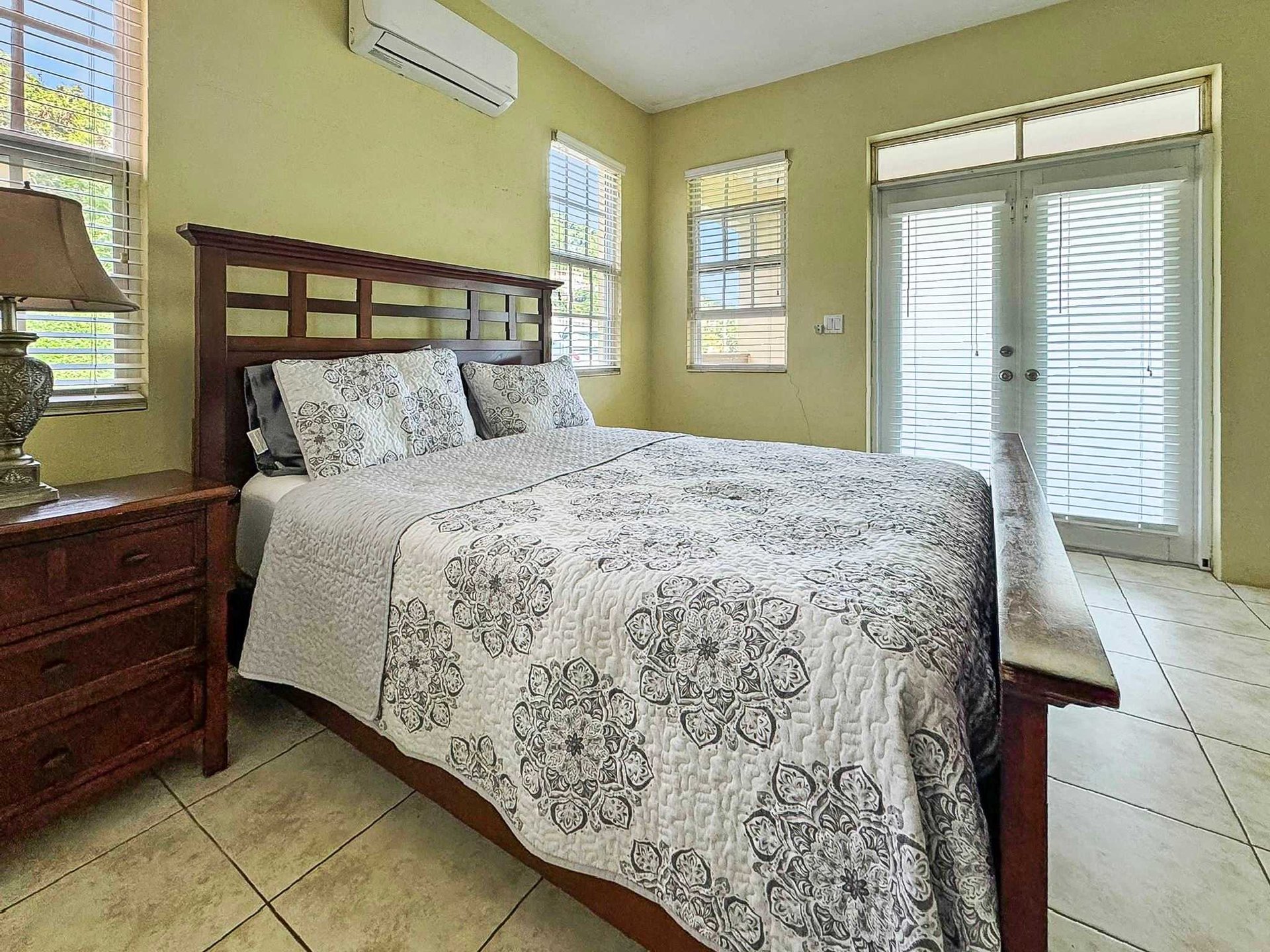 961 Zion Hill 3 Bedroom Apartment