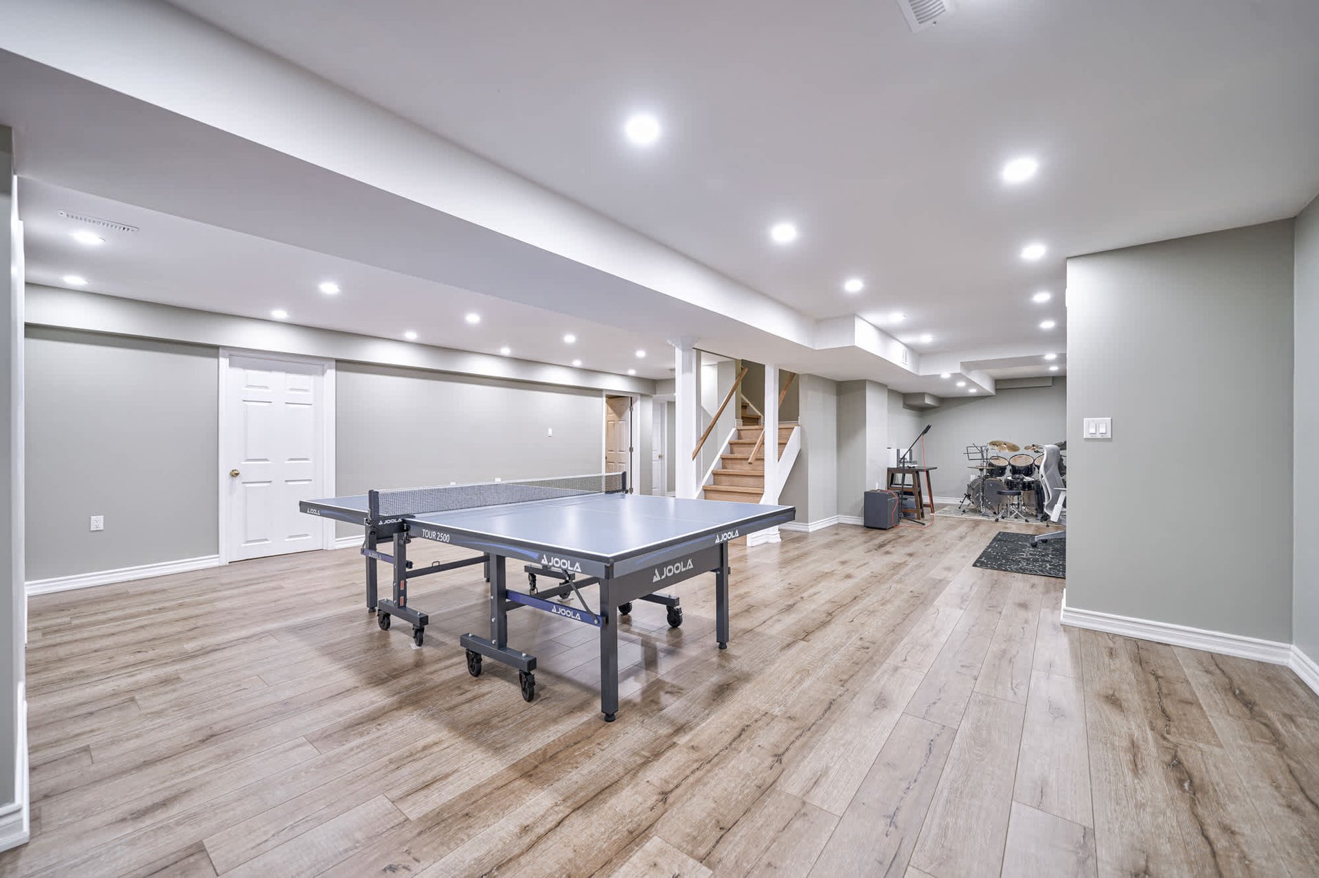 1237 Old Colony Rd