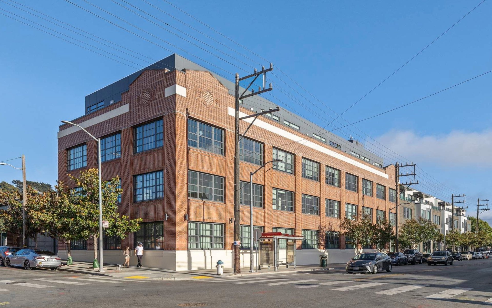 2101 Bryant Street, Unit 204