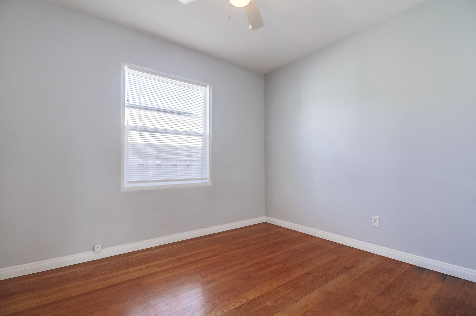 4660-62 50th St
