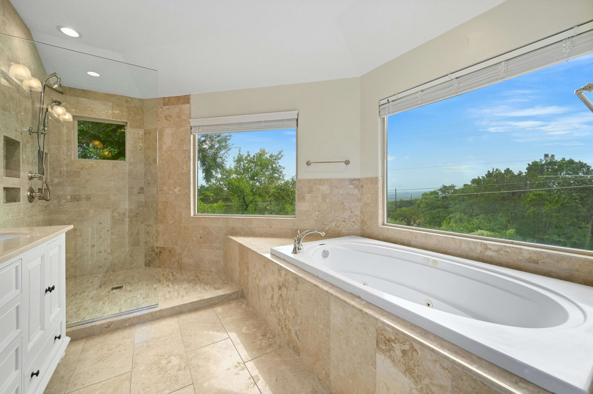 2800 Waymaker Way #20