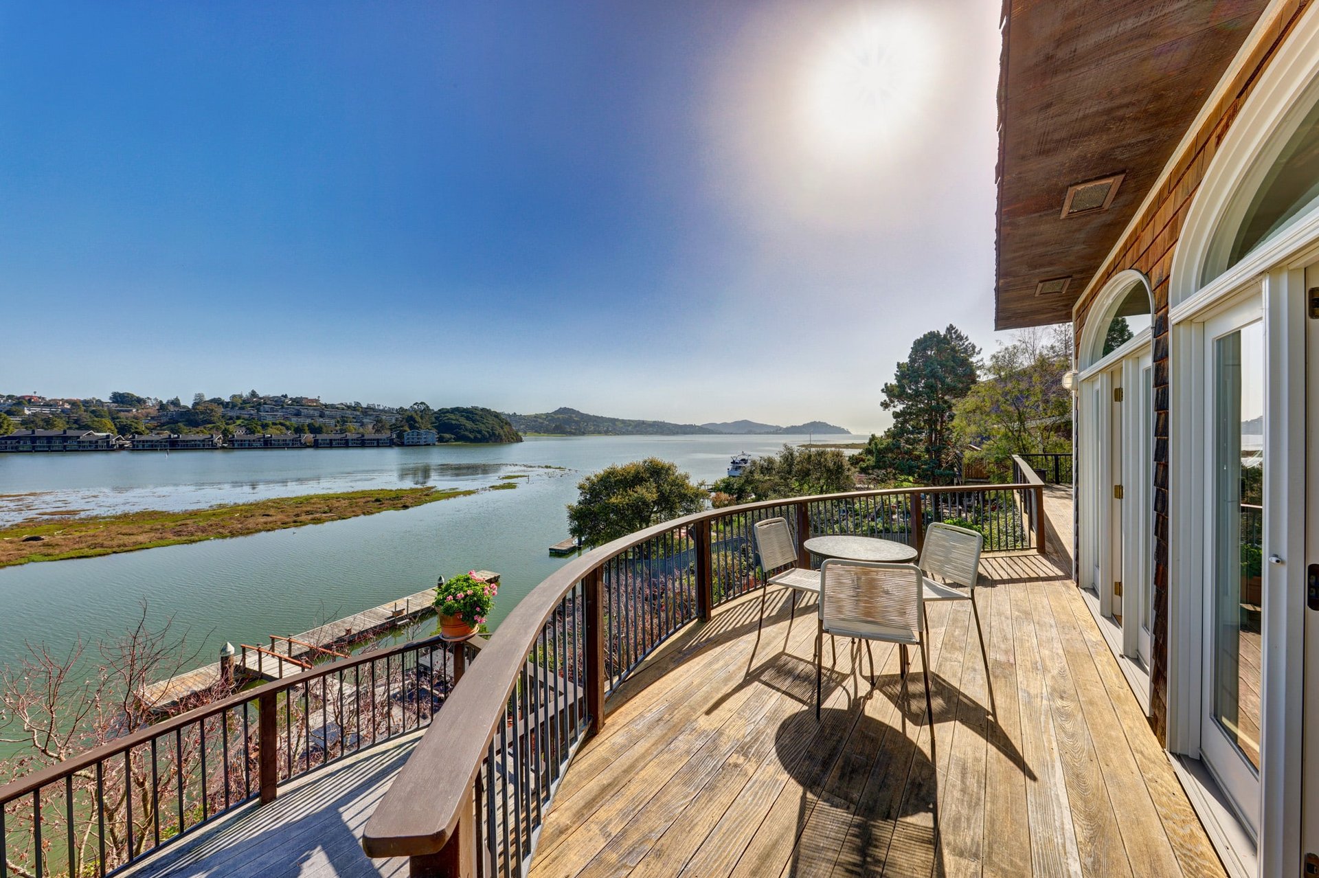 Waterfront Living in Strawberry