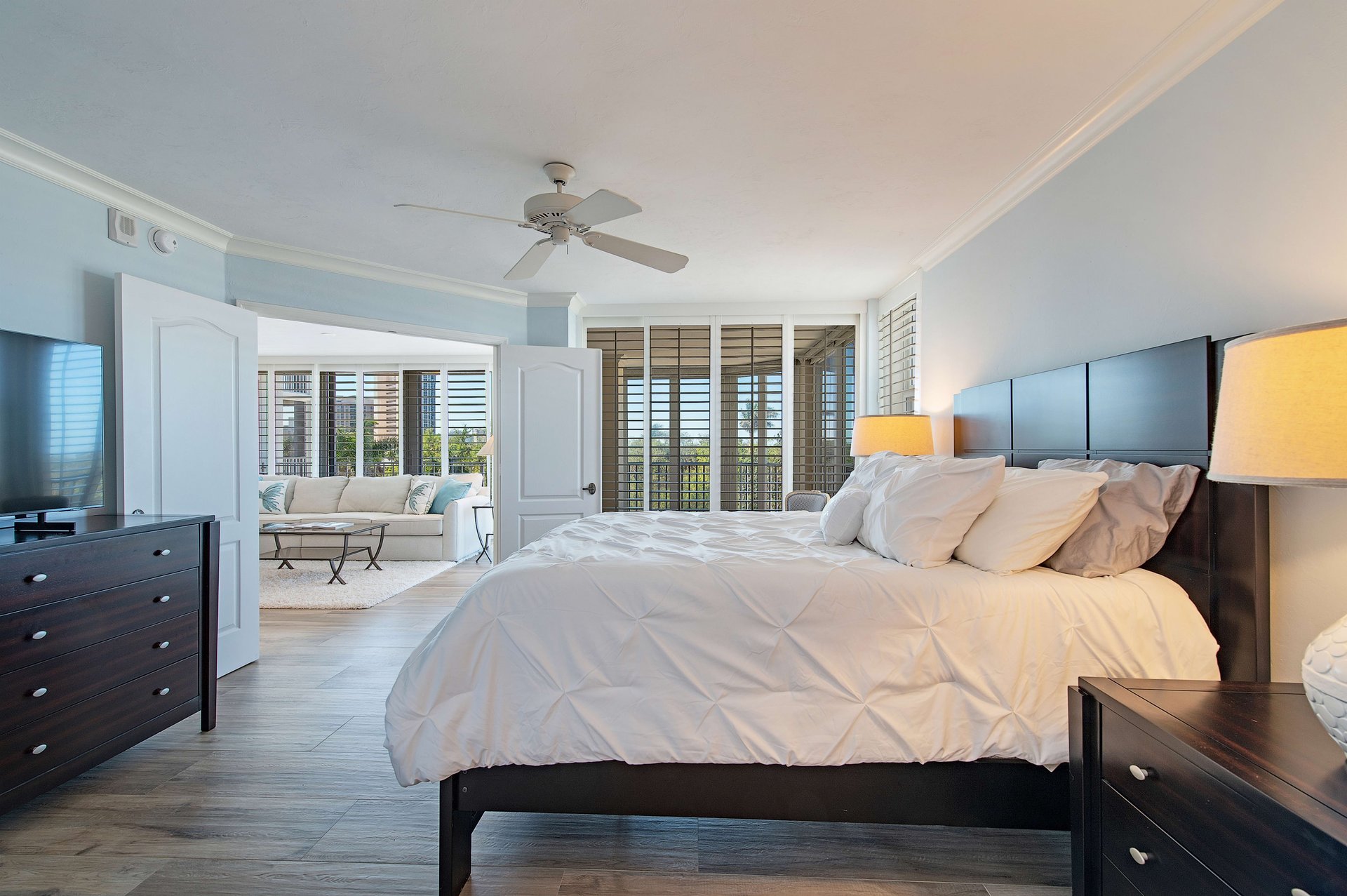 ST. LUCIA: UNIT 202