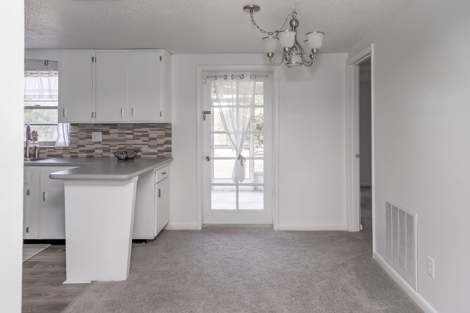 37411 Vero Lane