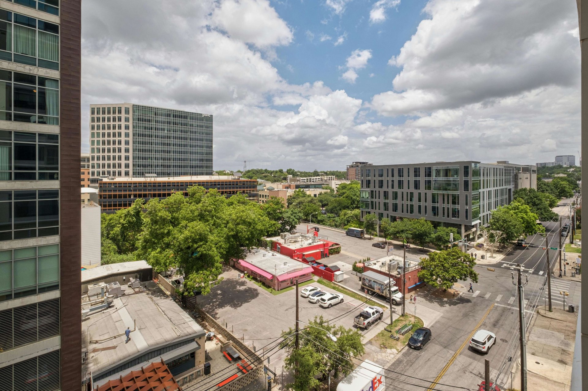 501 West Ave #702