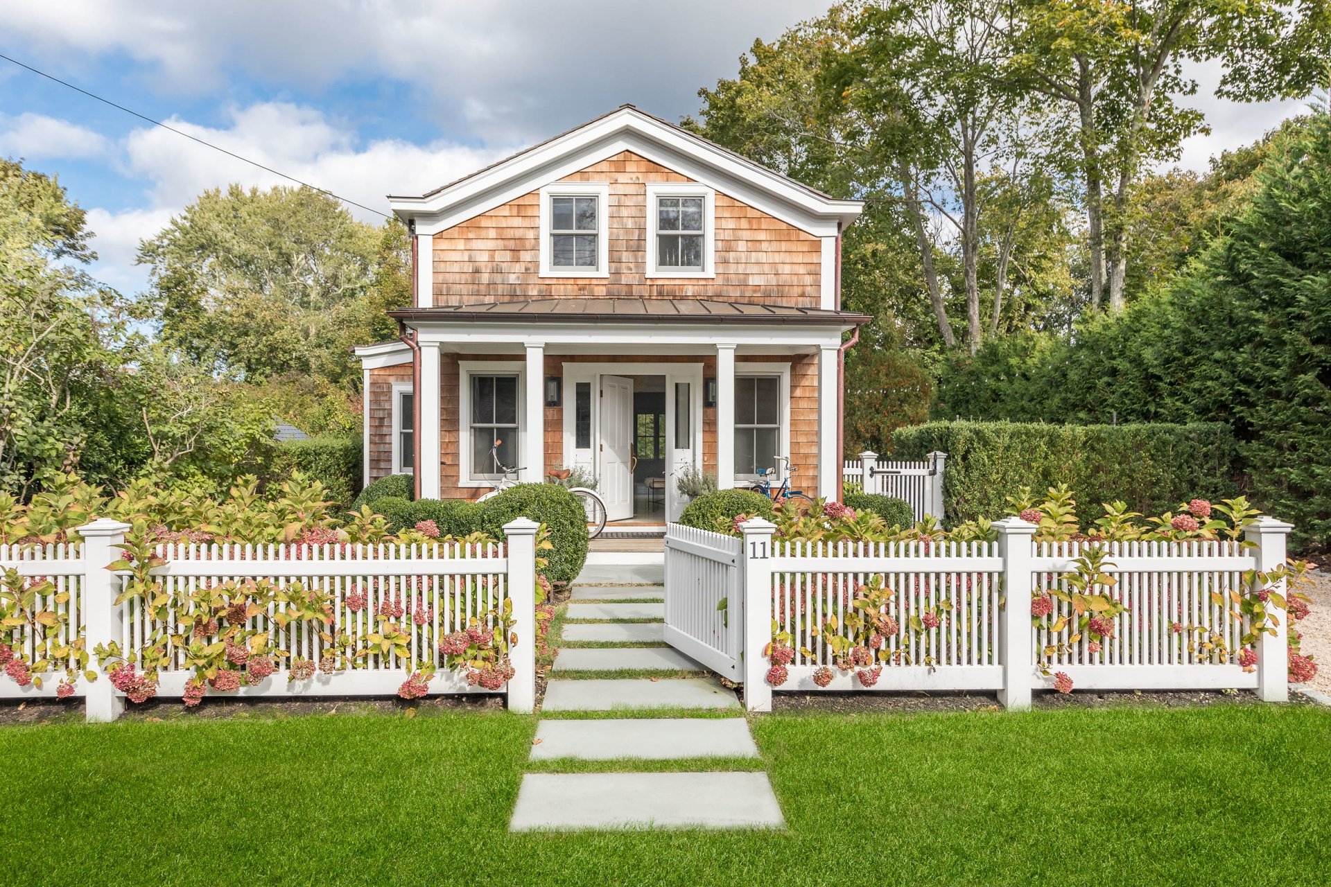 11 Oakland Avenue