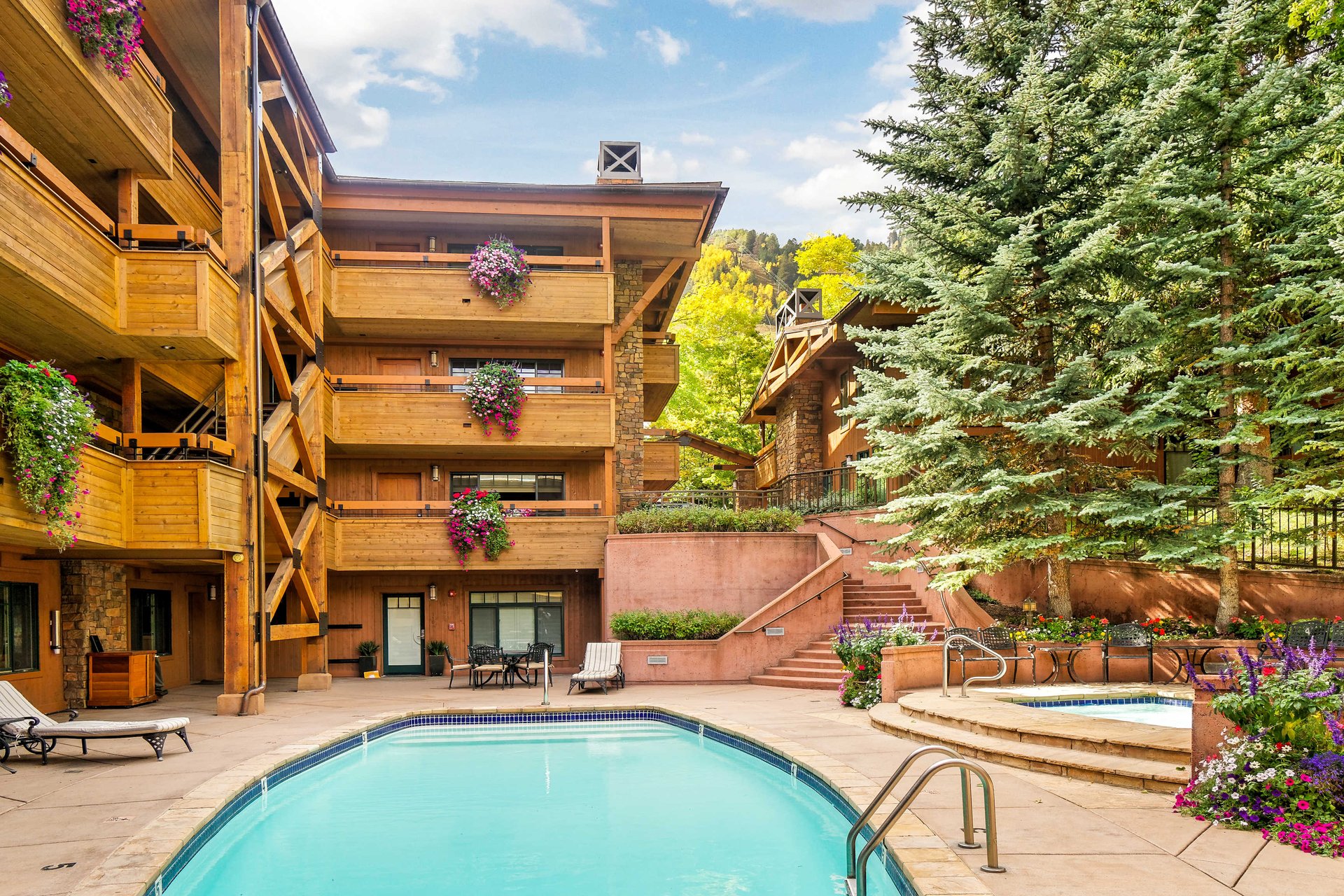 2 Bedroom Condo Location in Aspen 