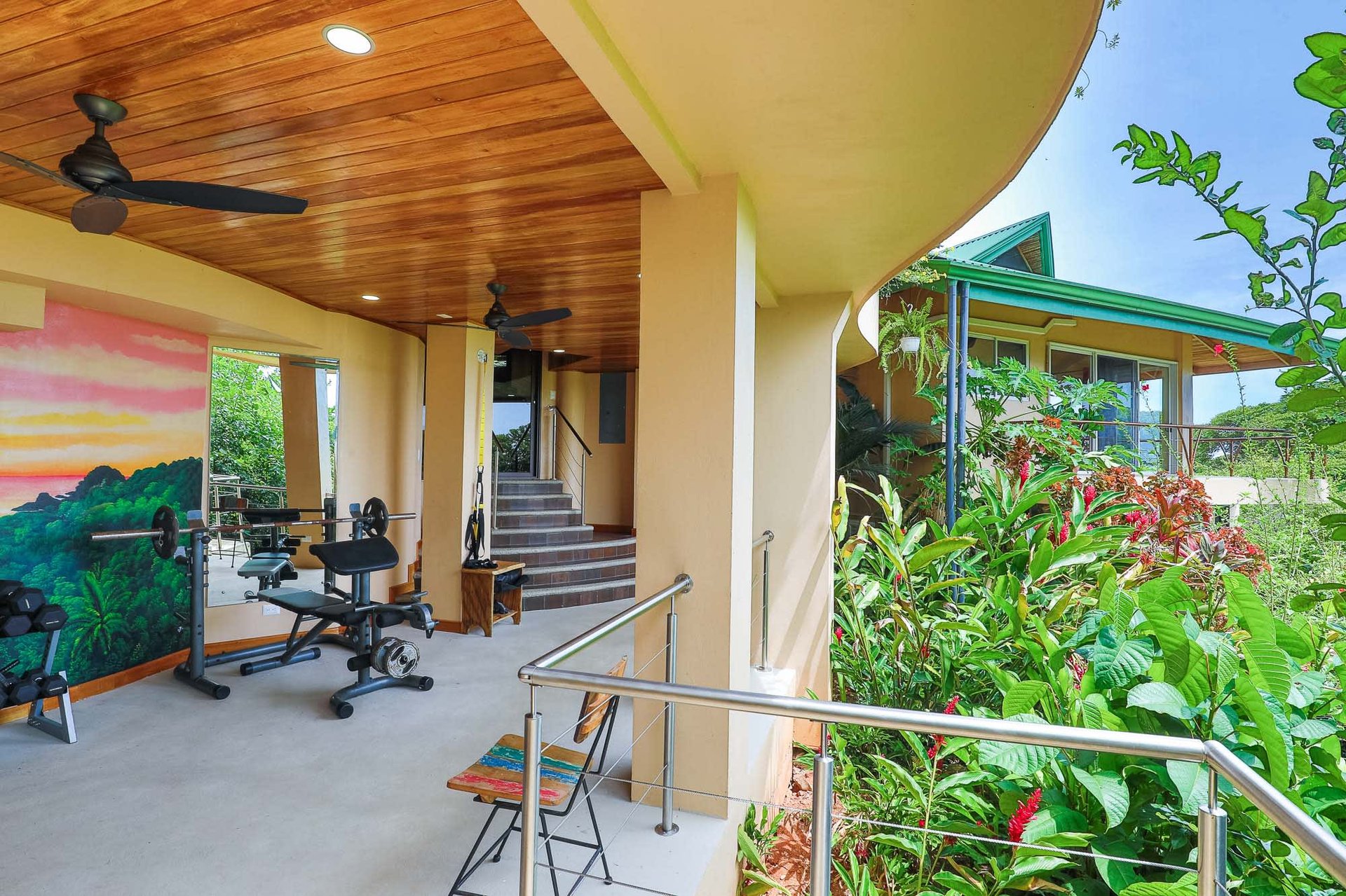 VILLA TUCAN TANGO: TROPICAL LUXURY HOME IN GATED COMMUNITY ABOVE DOMINICALITO