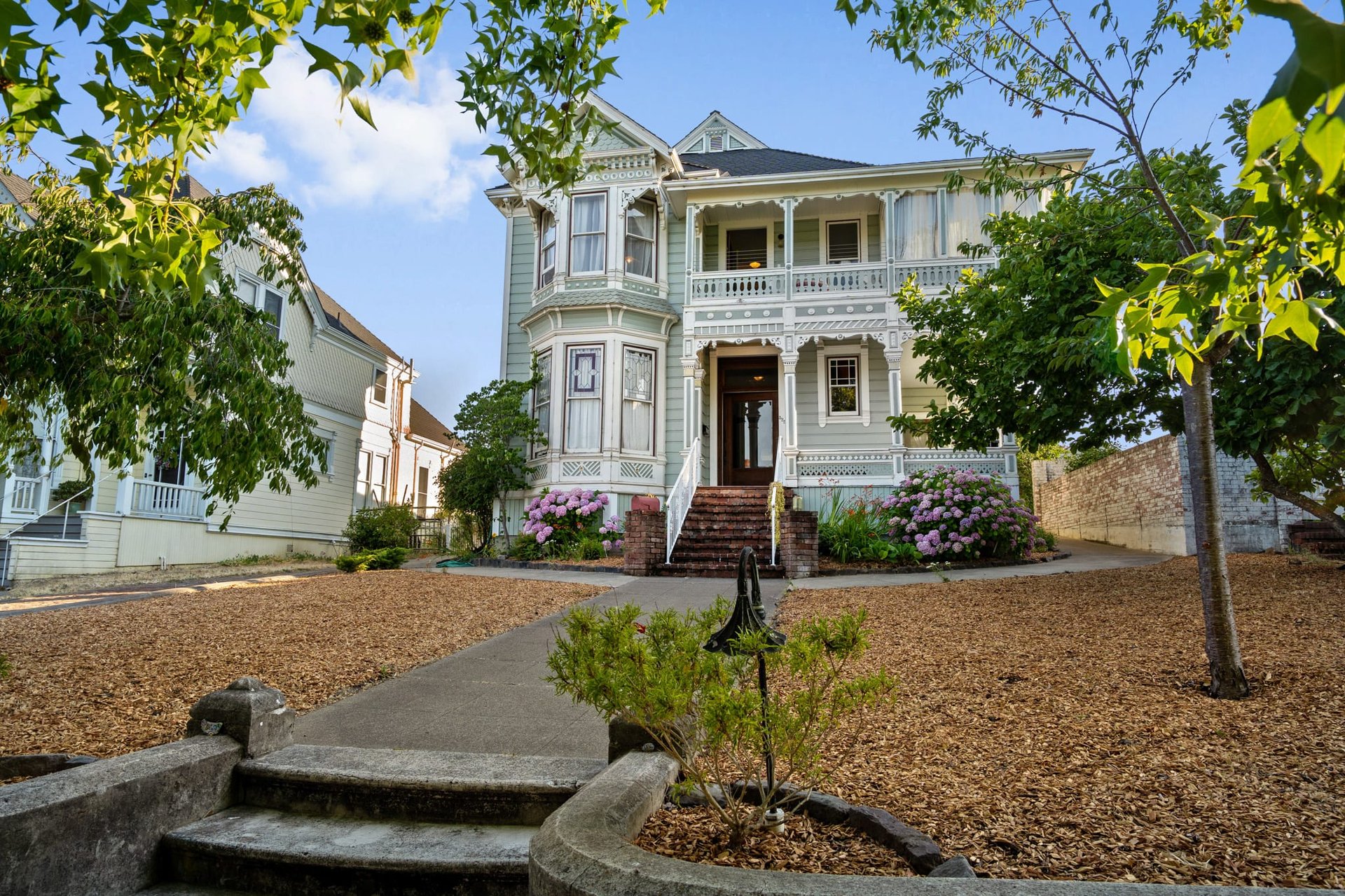 325 Post St