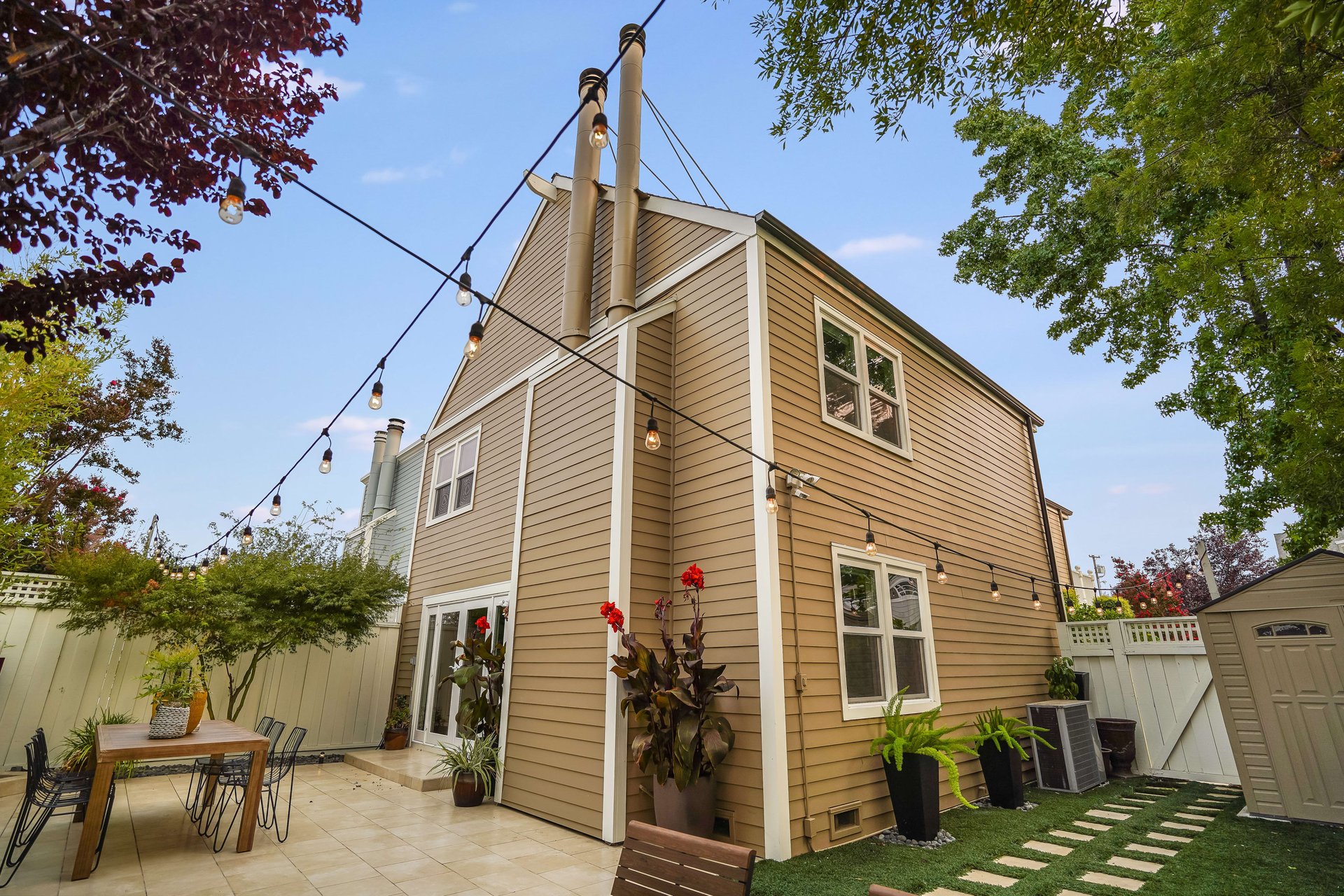 16979 Roberts Road #8