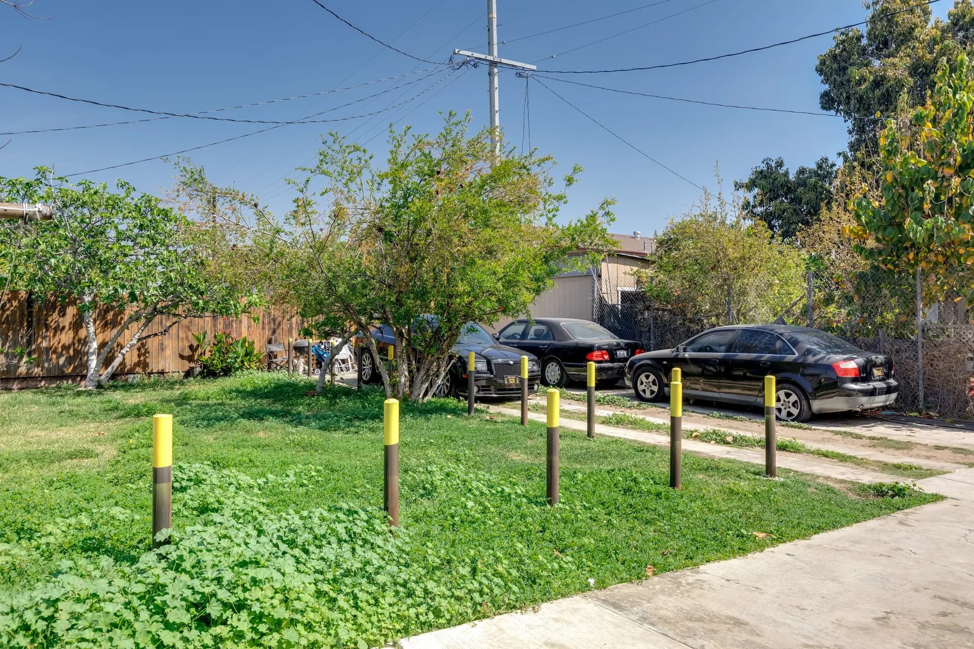 2713 Darwin Ave