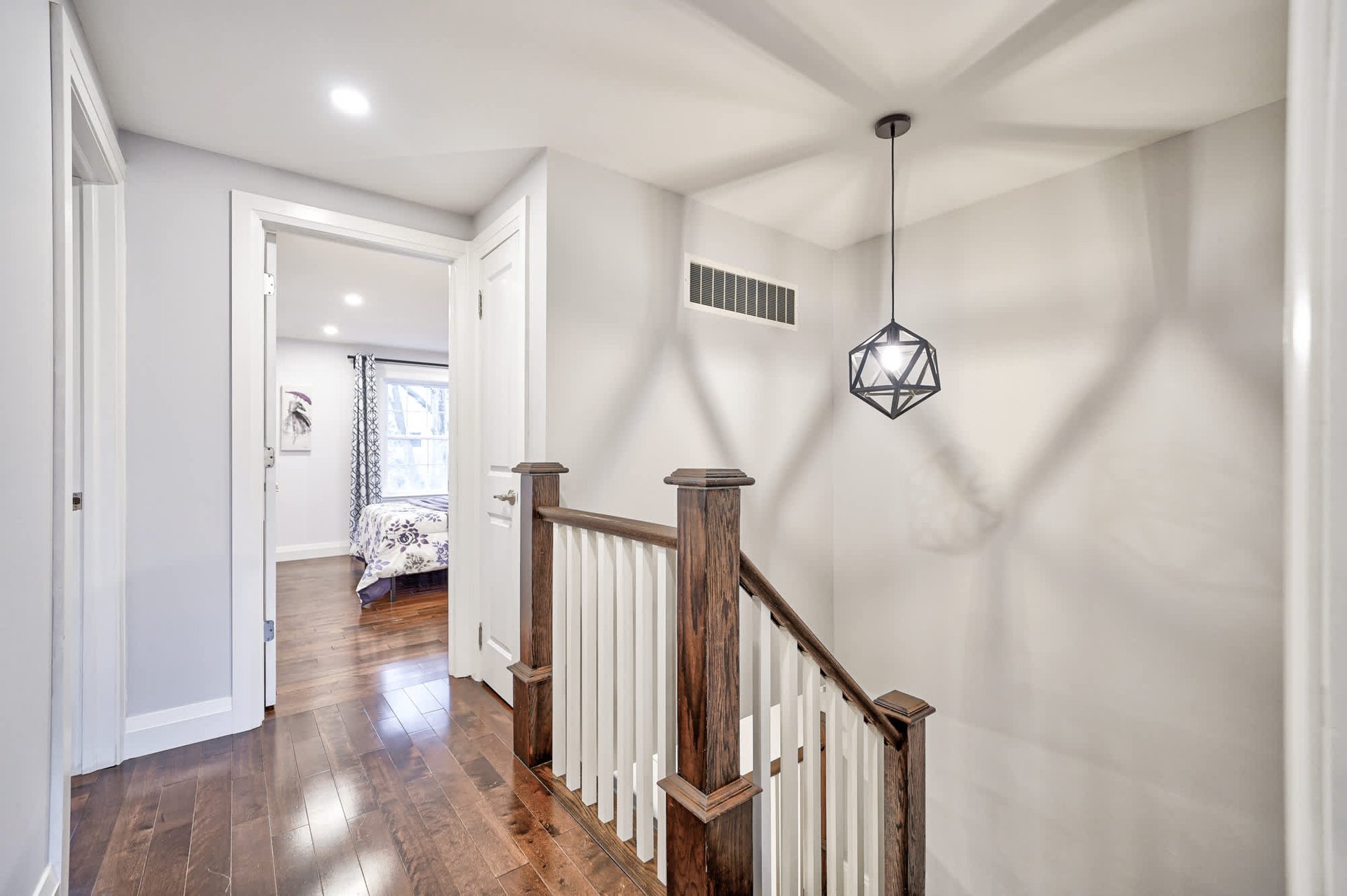 1196 Potters Wheel Cres
