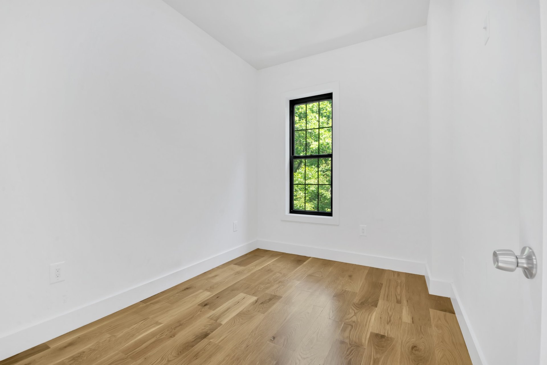 1101 Putnam Avenue, Unit 3
