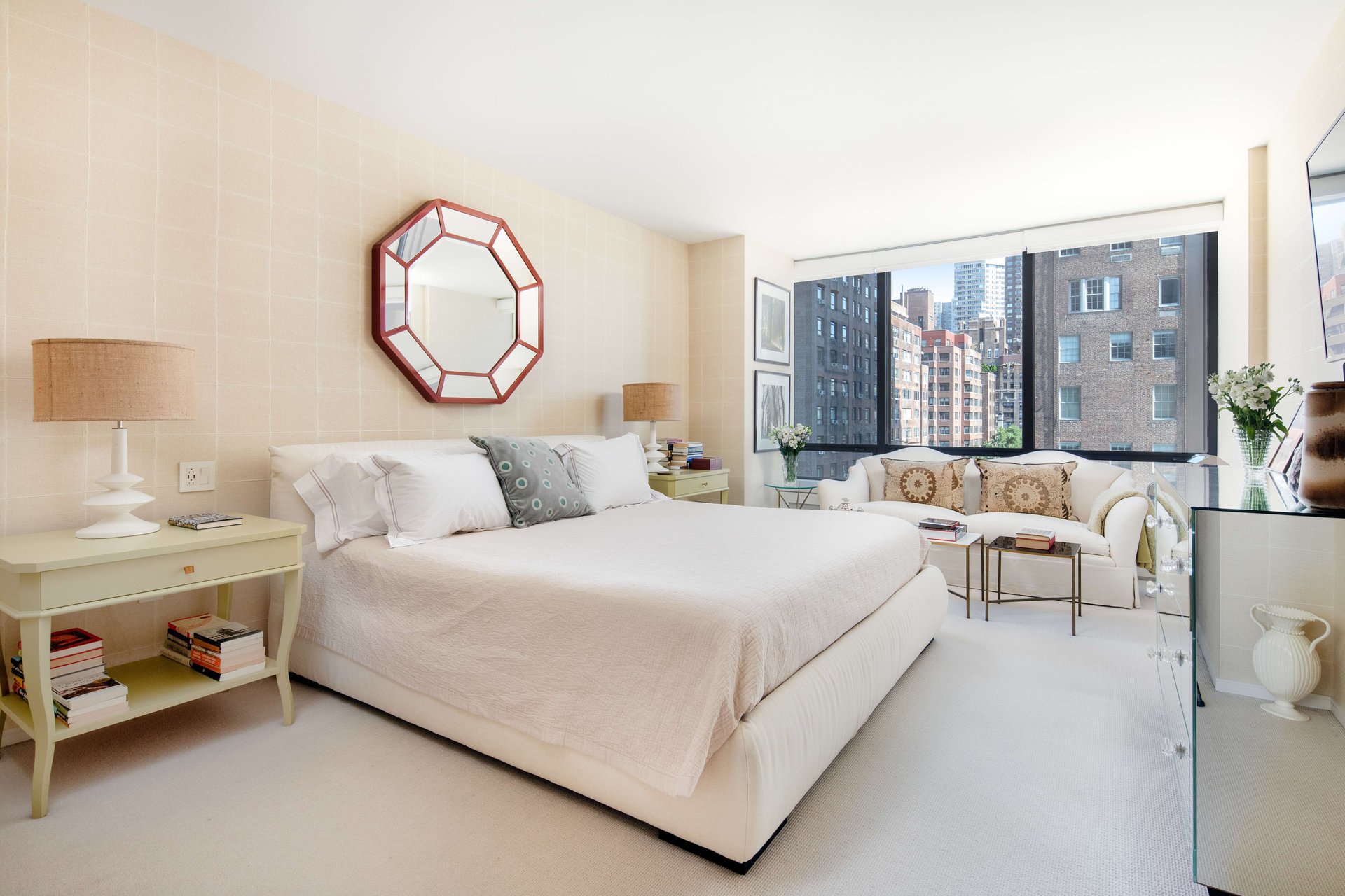 870 United Nations Plaza, 8E