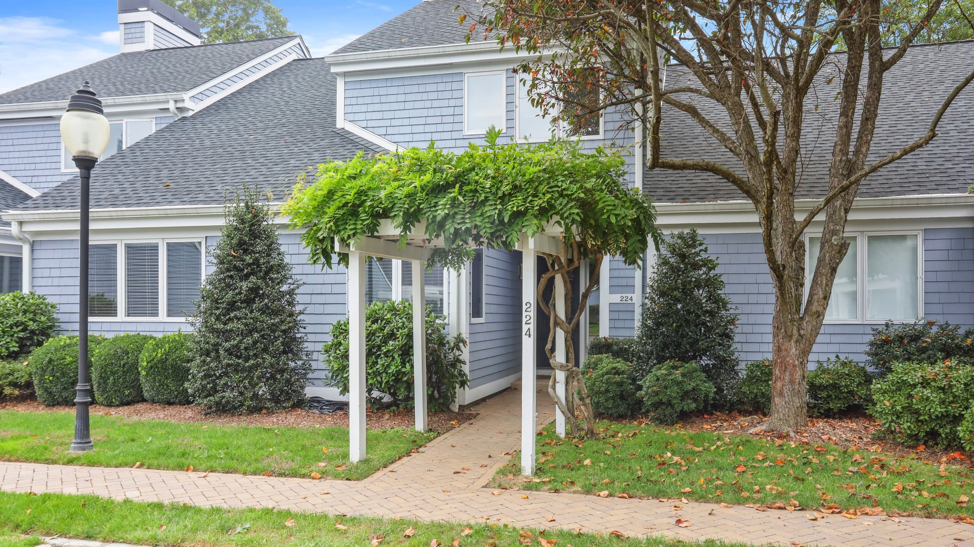 224 Lansdowne, Westport