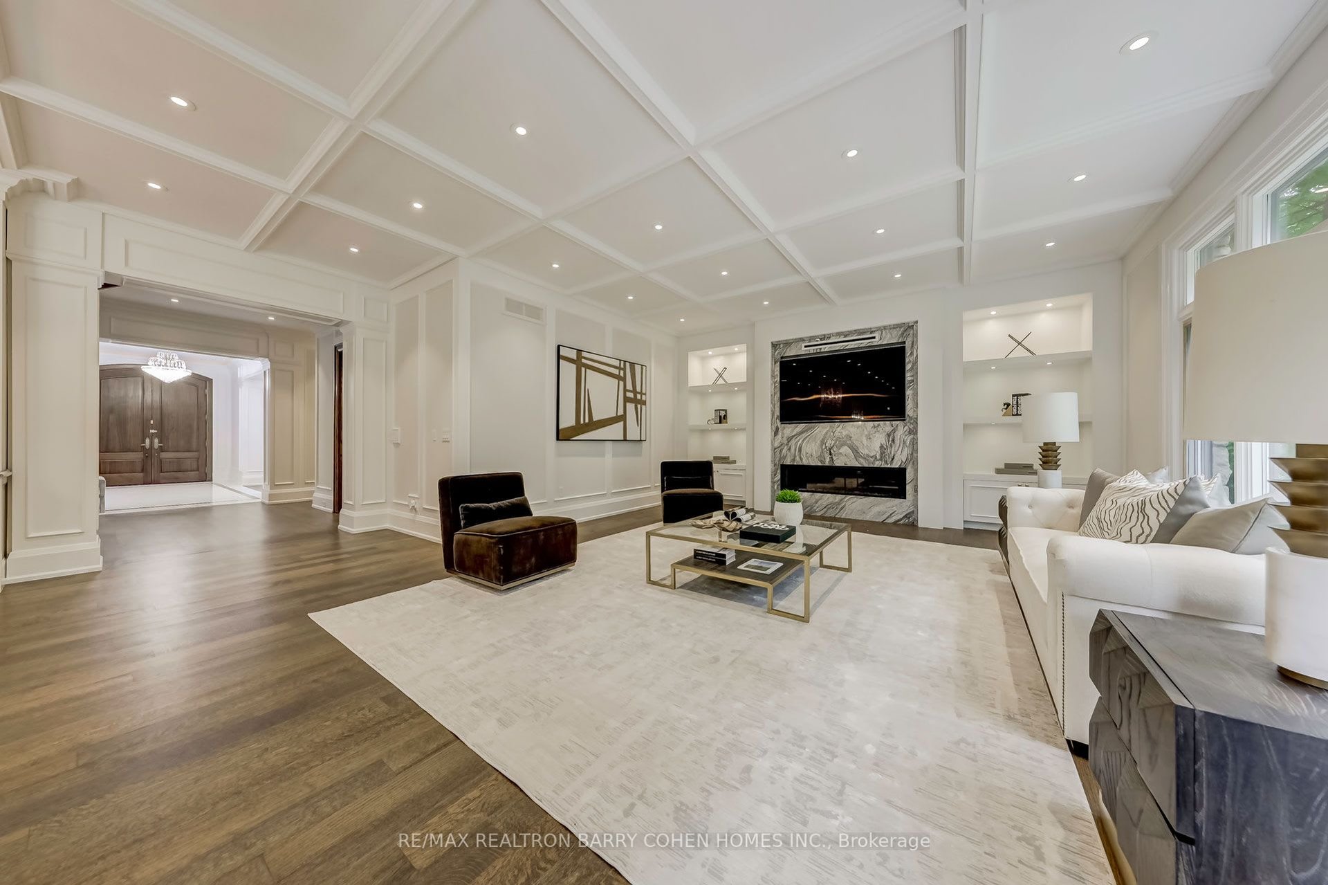 SOLD: Elegance & Luxury At Its Finest