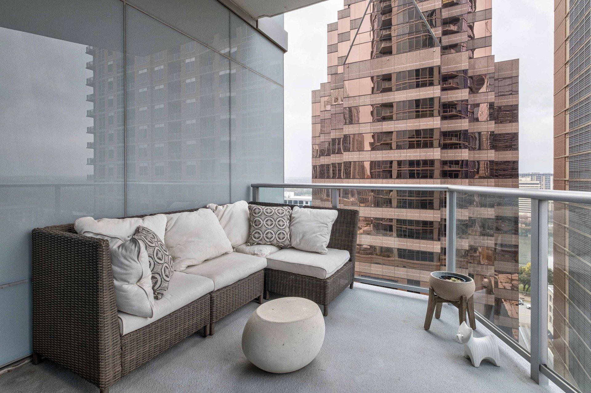200 Congress Ave #15C