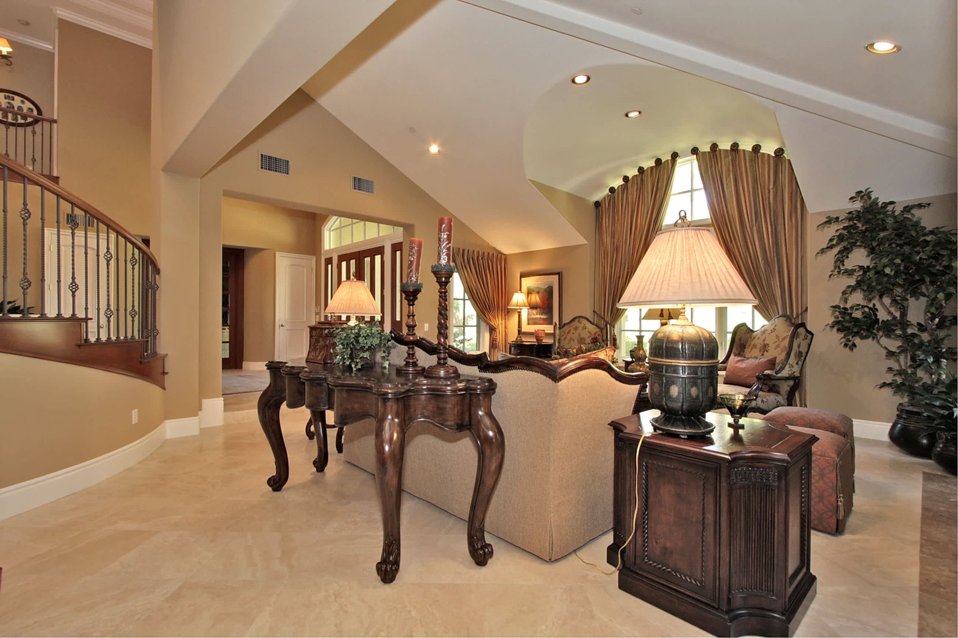 Exciting Rental, Fabulous Location