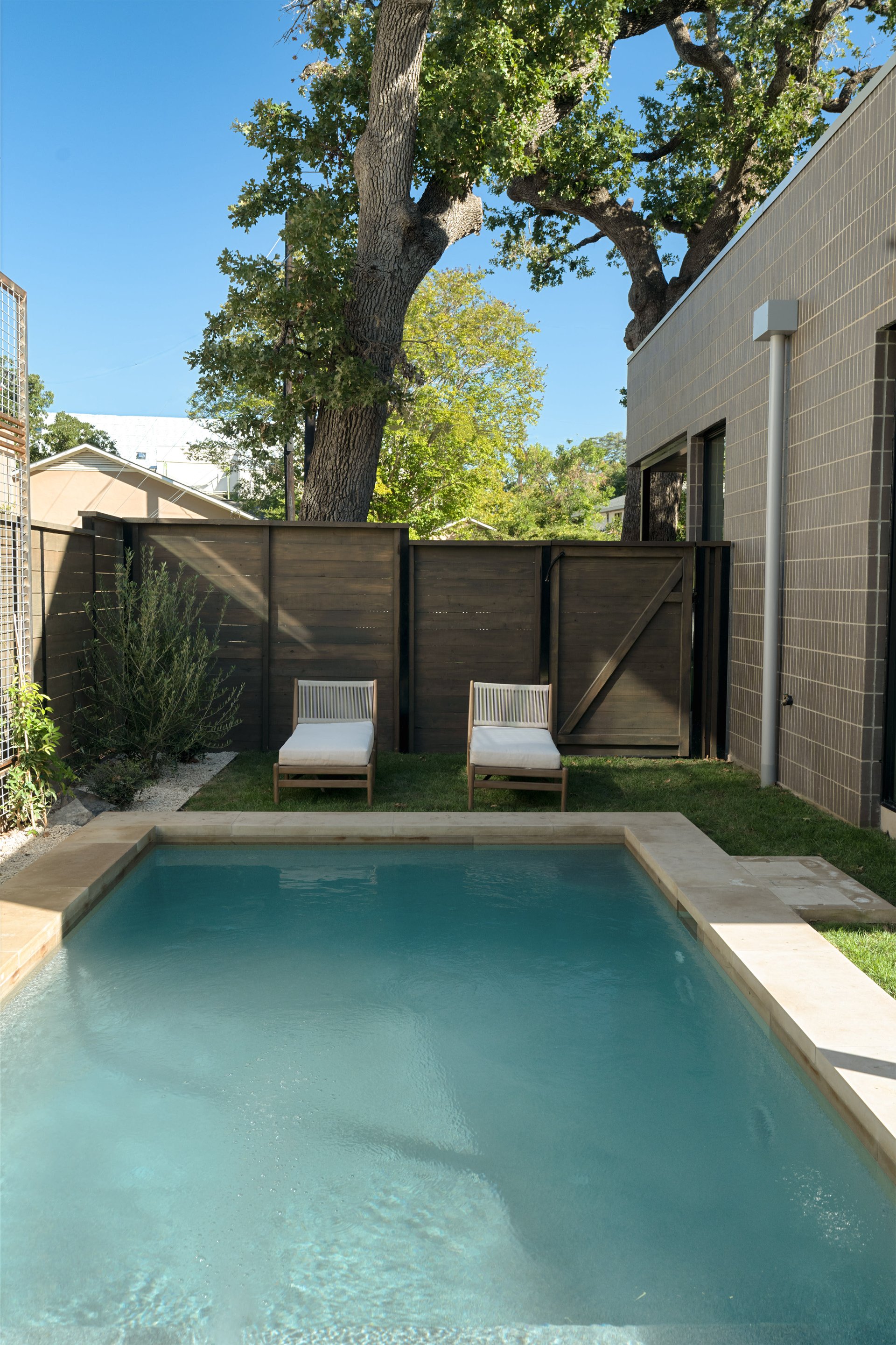 2416 Keating Lane