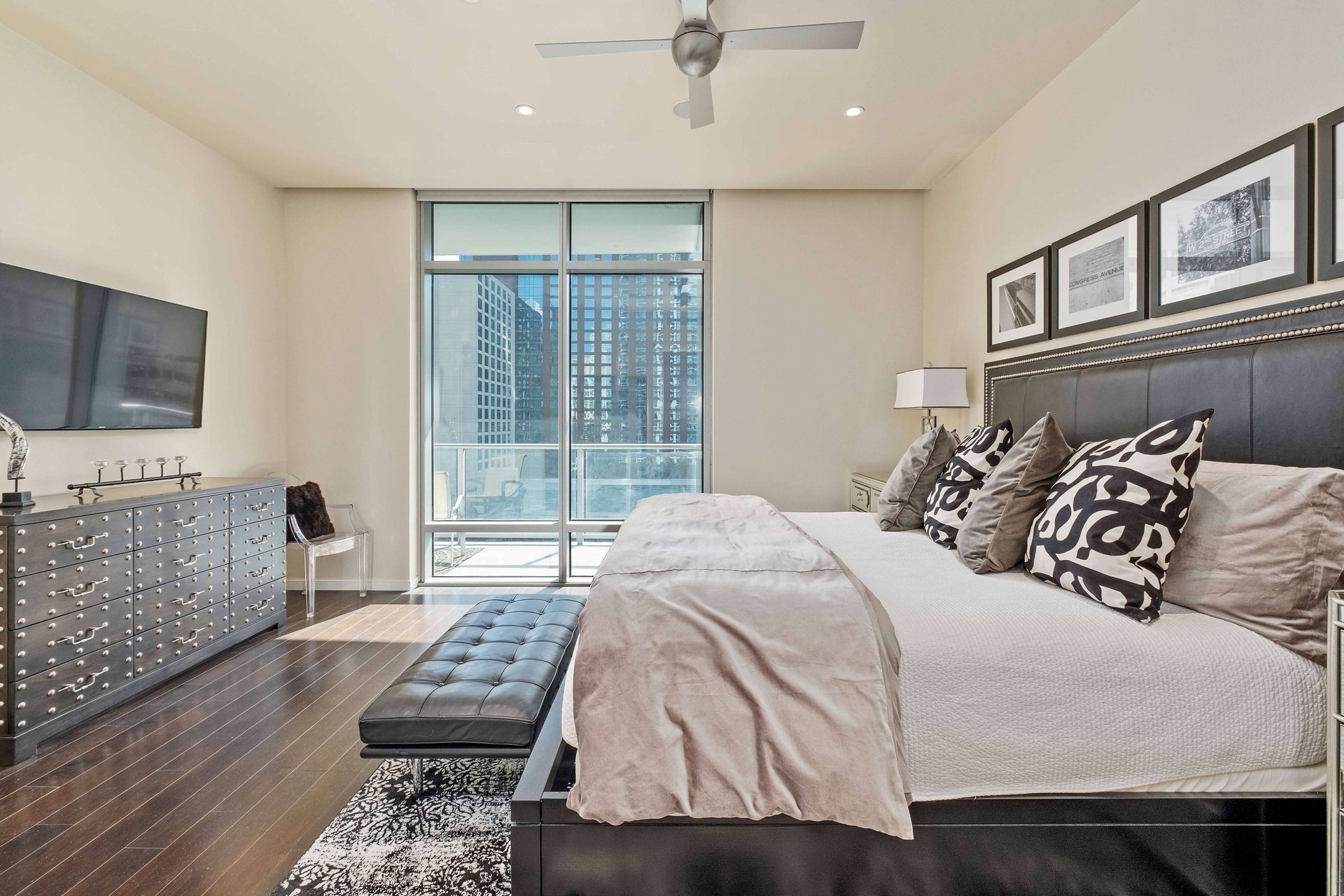 200 Congress Ave #15B
