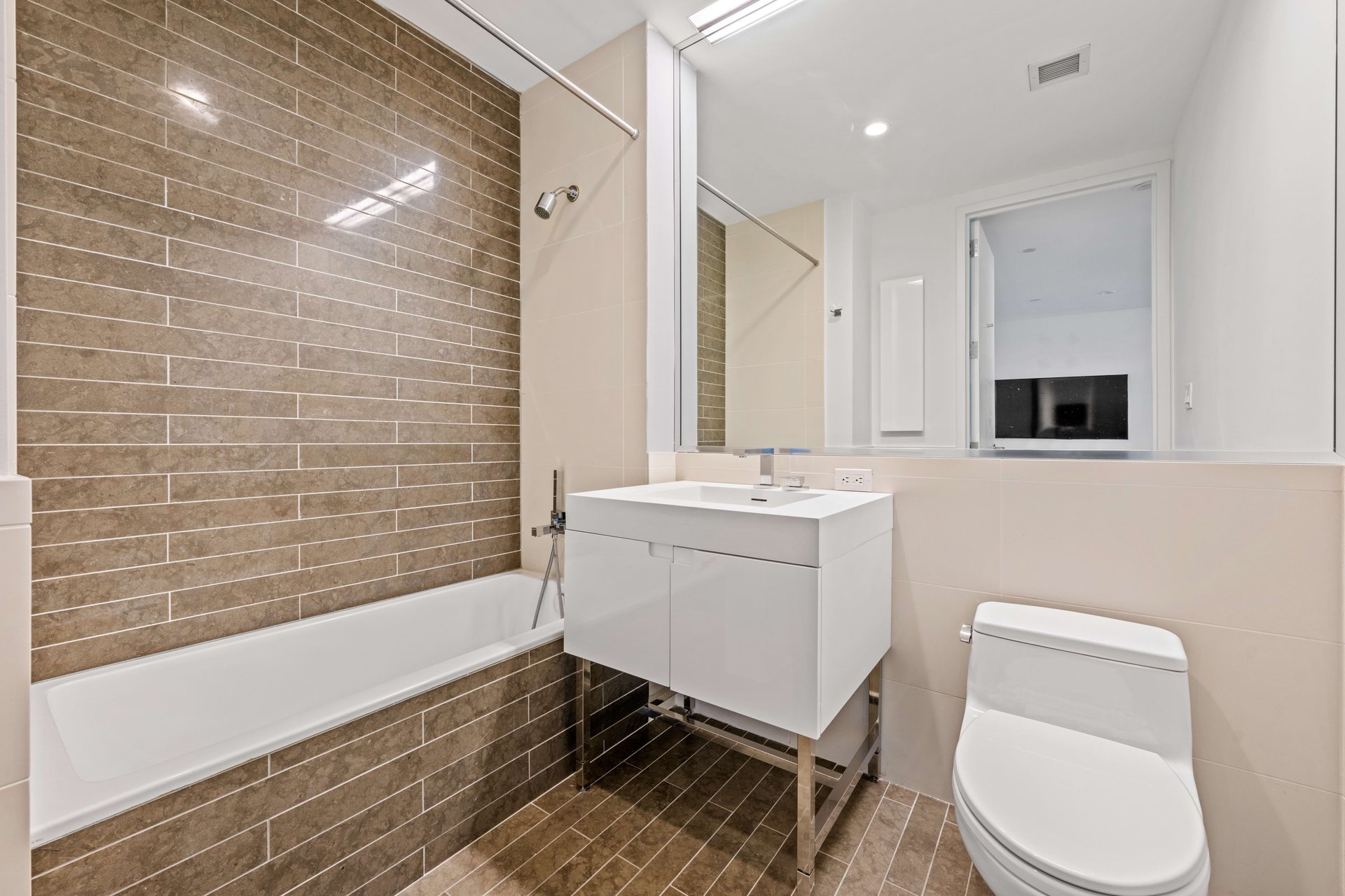388 Bridge Street, Unit 39A 