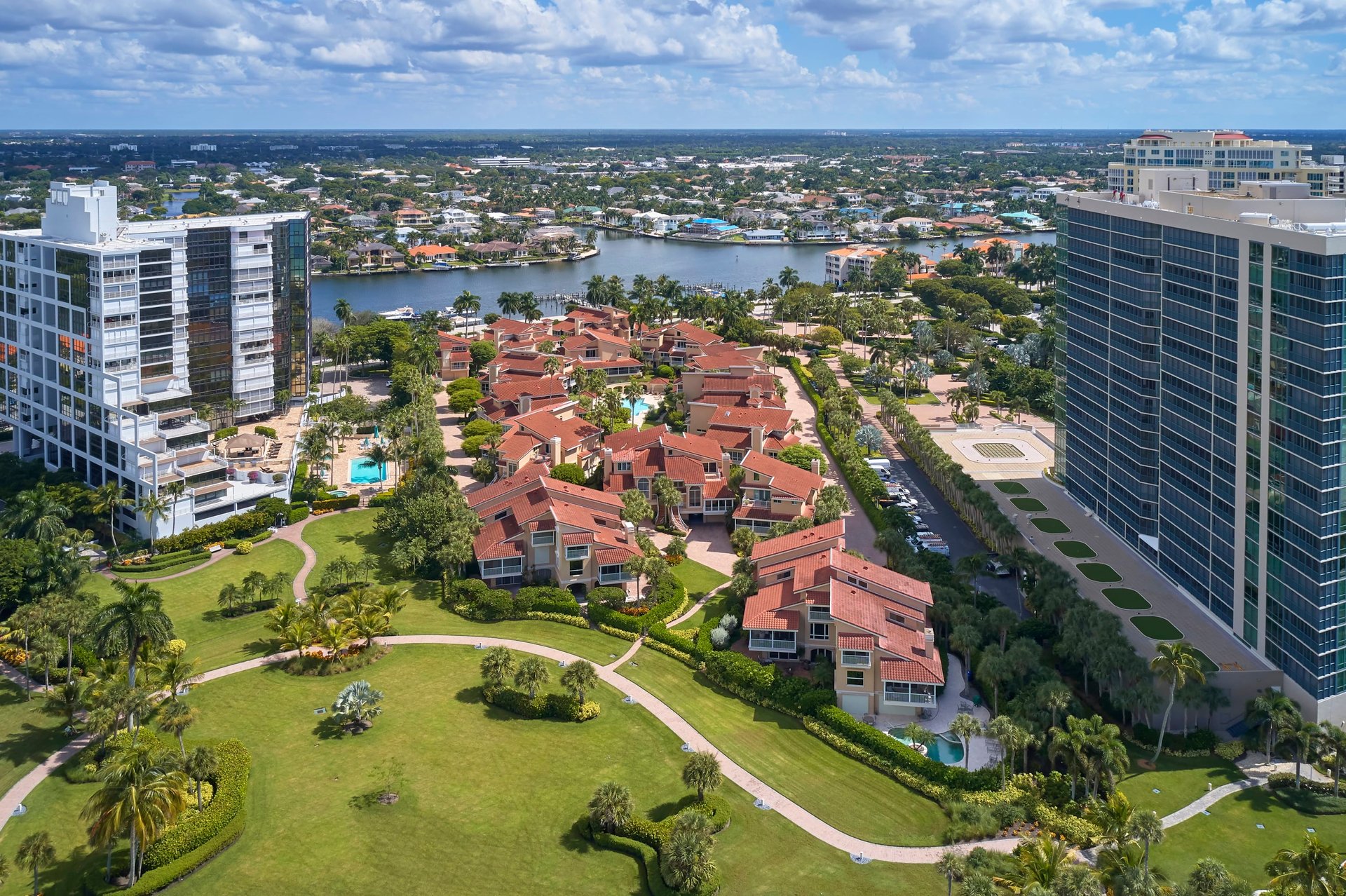PARK SHORE