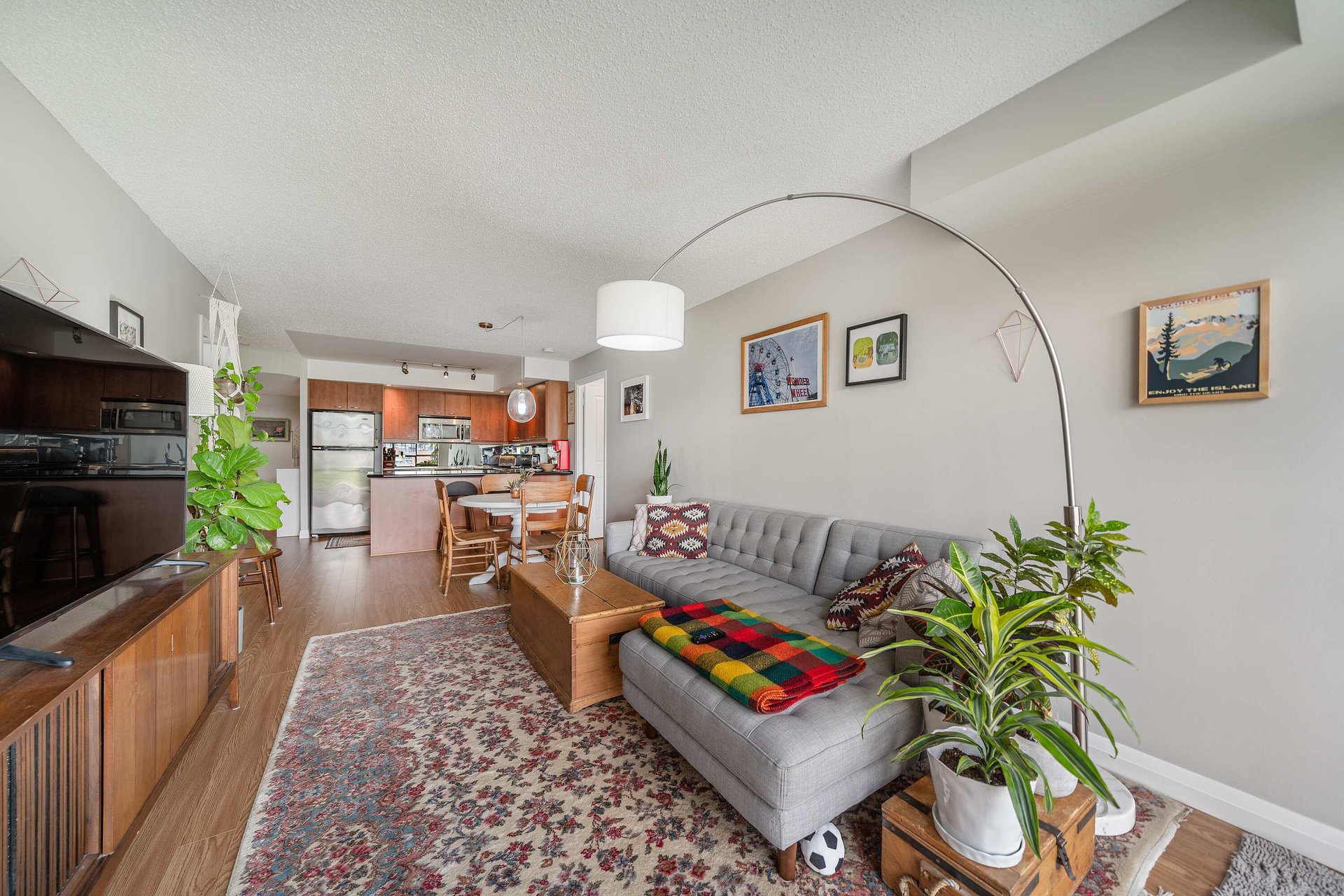 15 Stafford Street #401