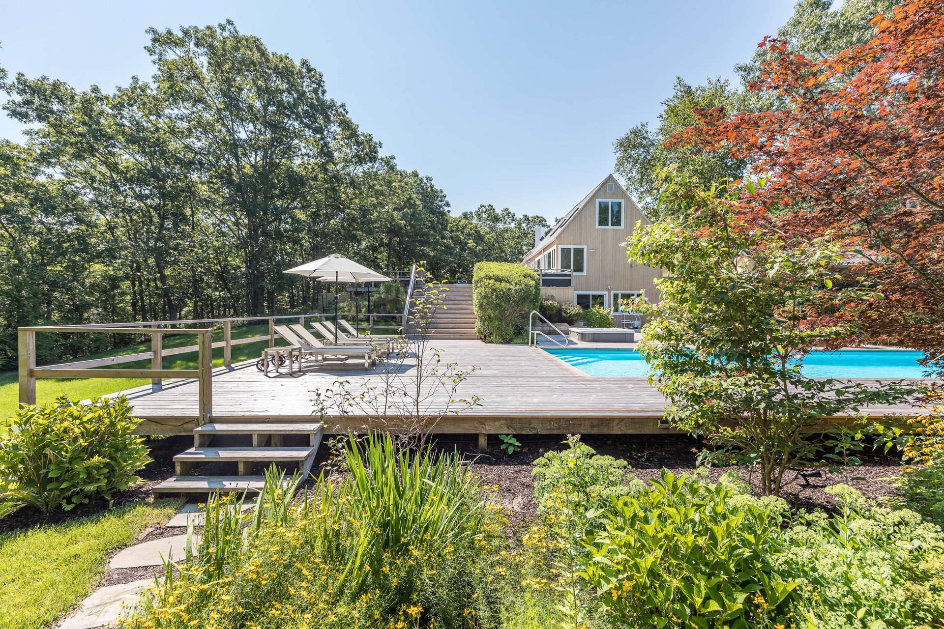 9 Bark Ct