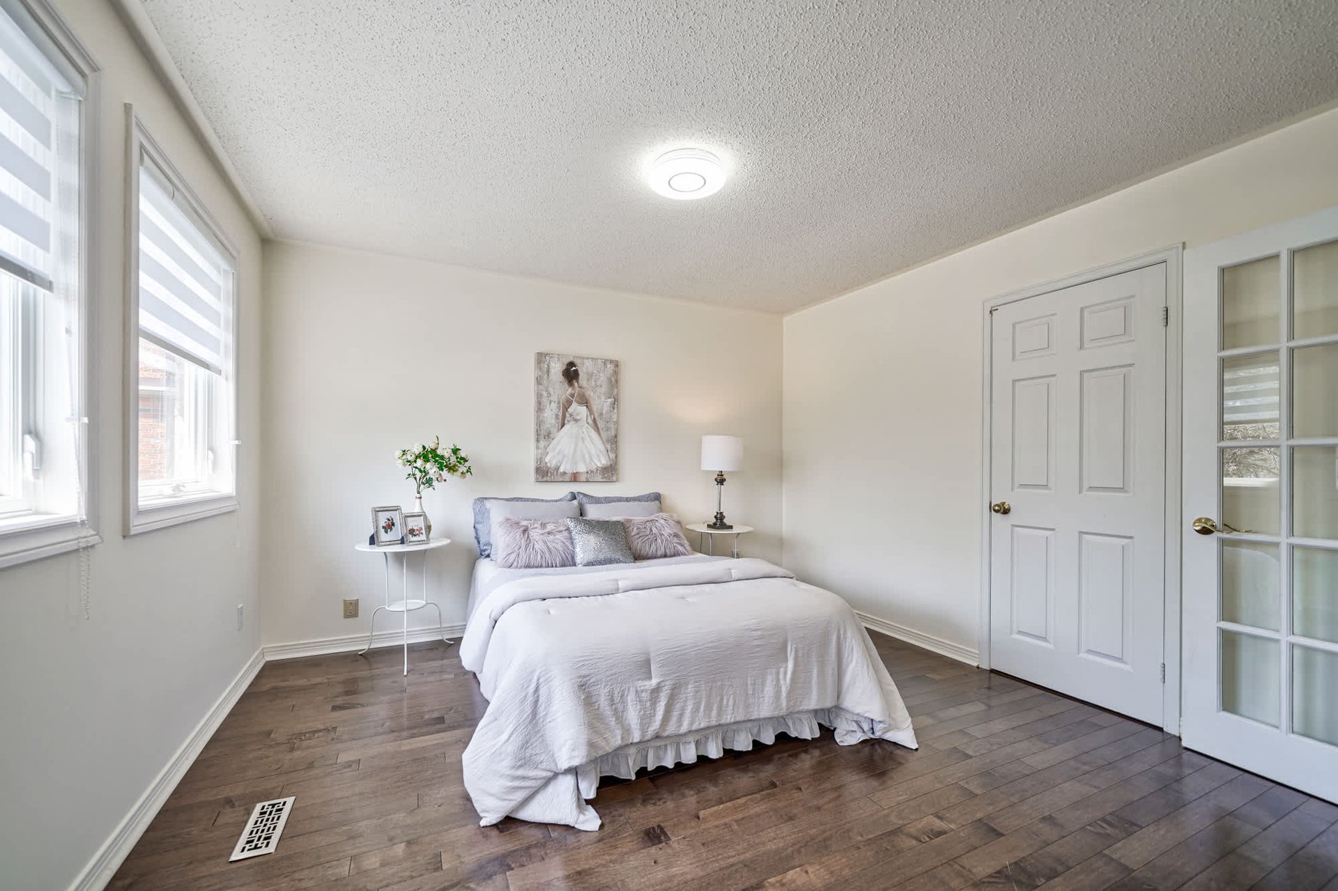 1237 Old Colony Rd