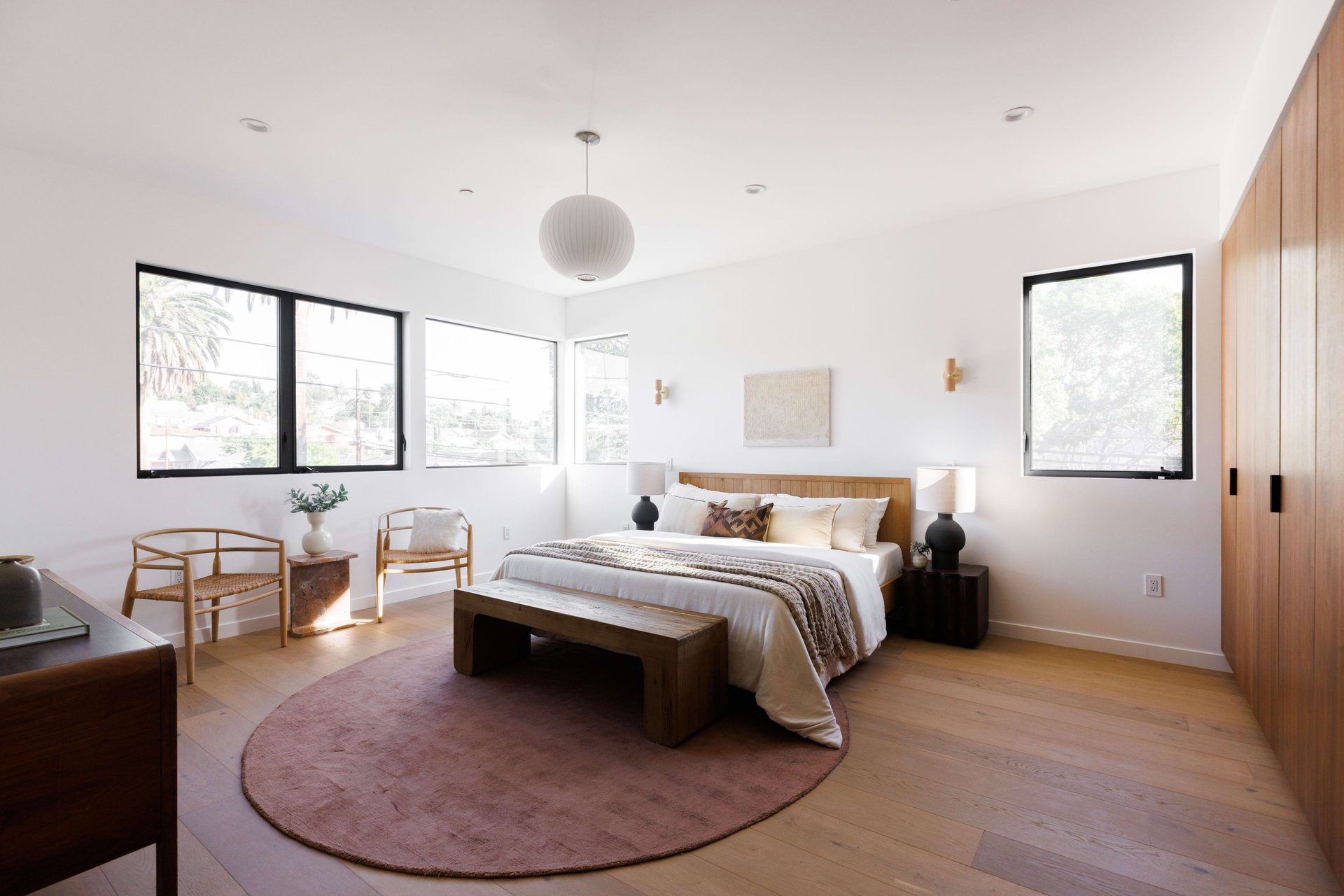 A Chic and Private New Construction Residence in Silver Lake