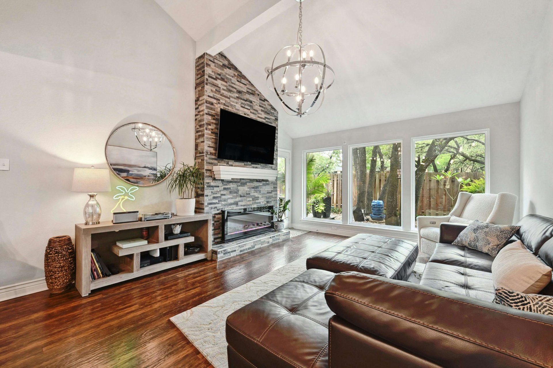 Alluring One-Story Home in in the Coveted 78759!