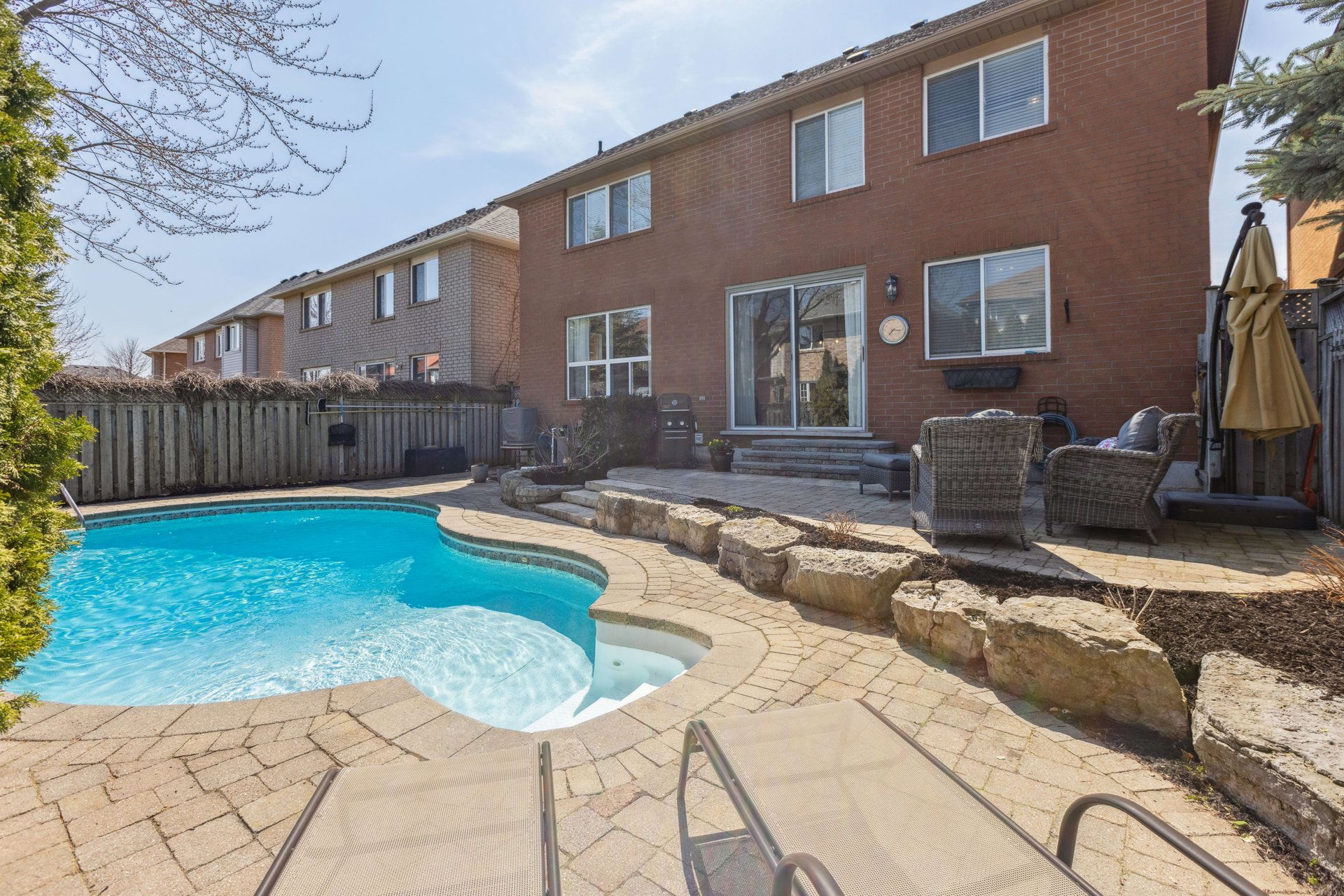 Fabulous 4 Bedroom with Pool & Loft!