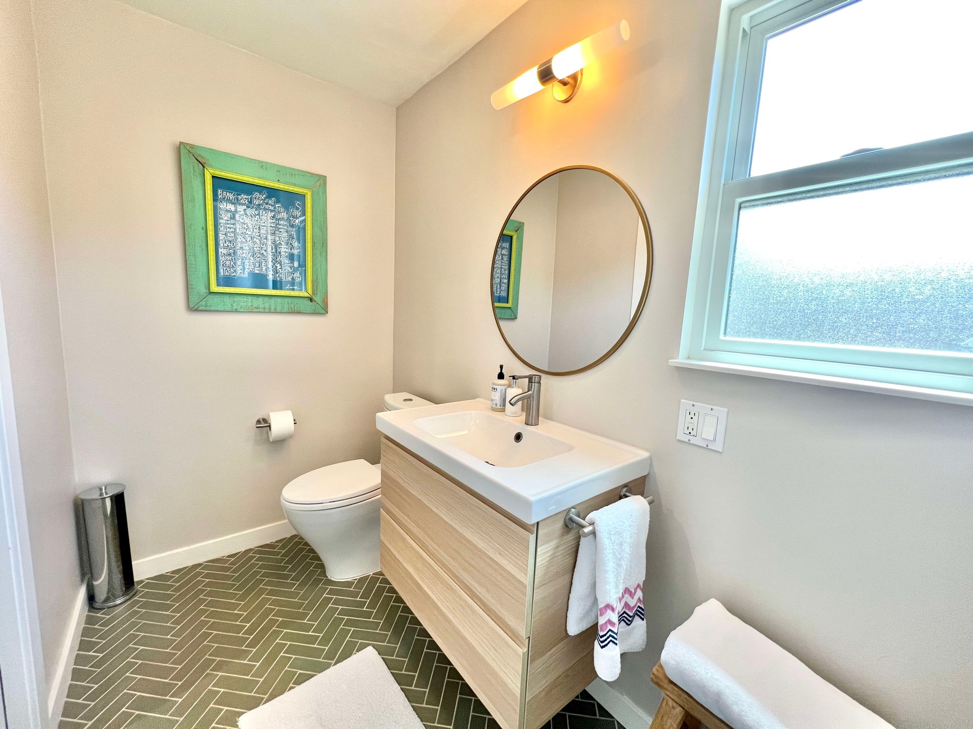 OFF-MARKET: 46 Mohawk Ave