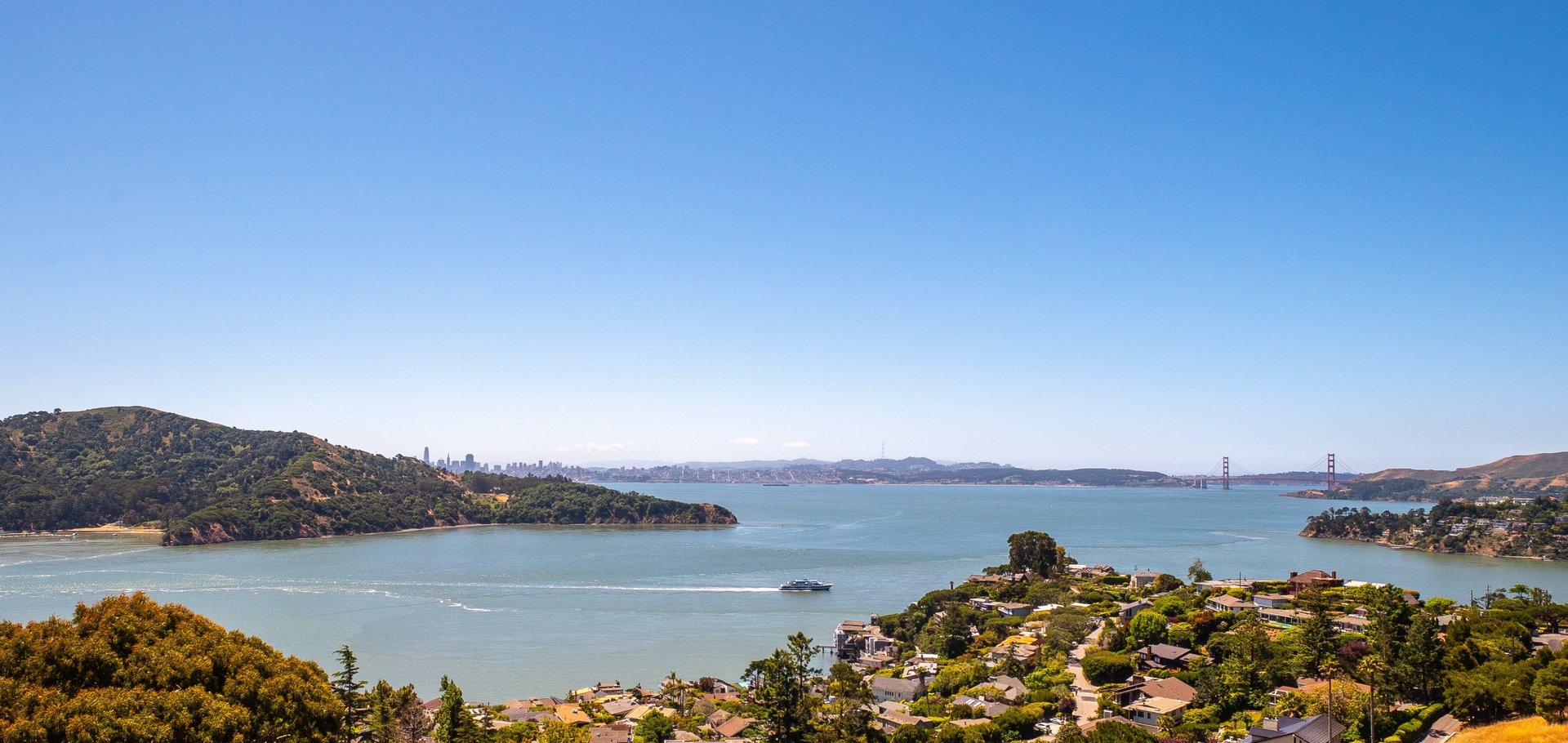 State of the Art Contemporary Retreat with World Class Views