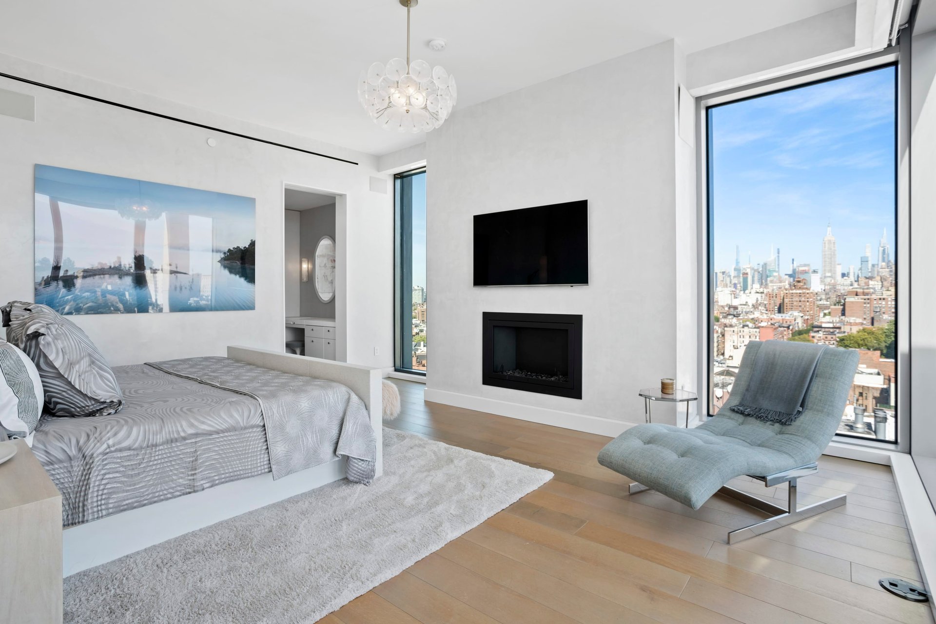 Luxurious Triplex Penthouse in Soho