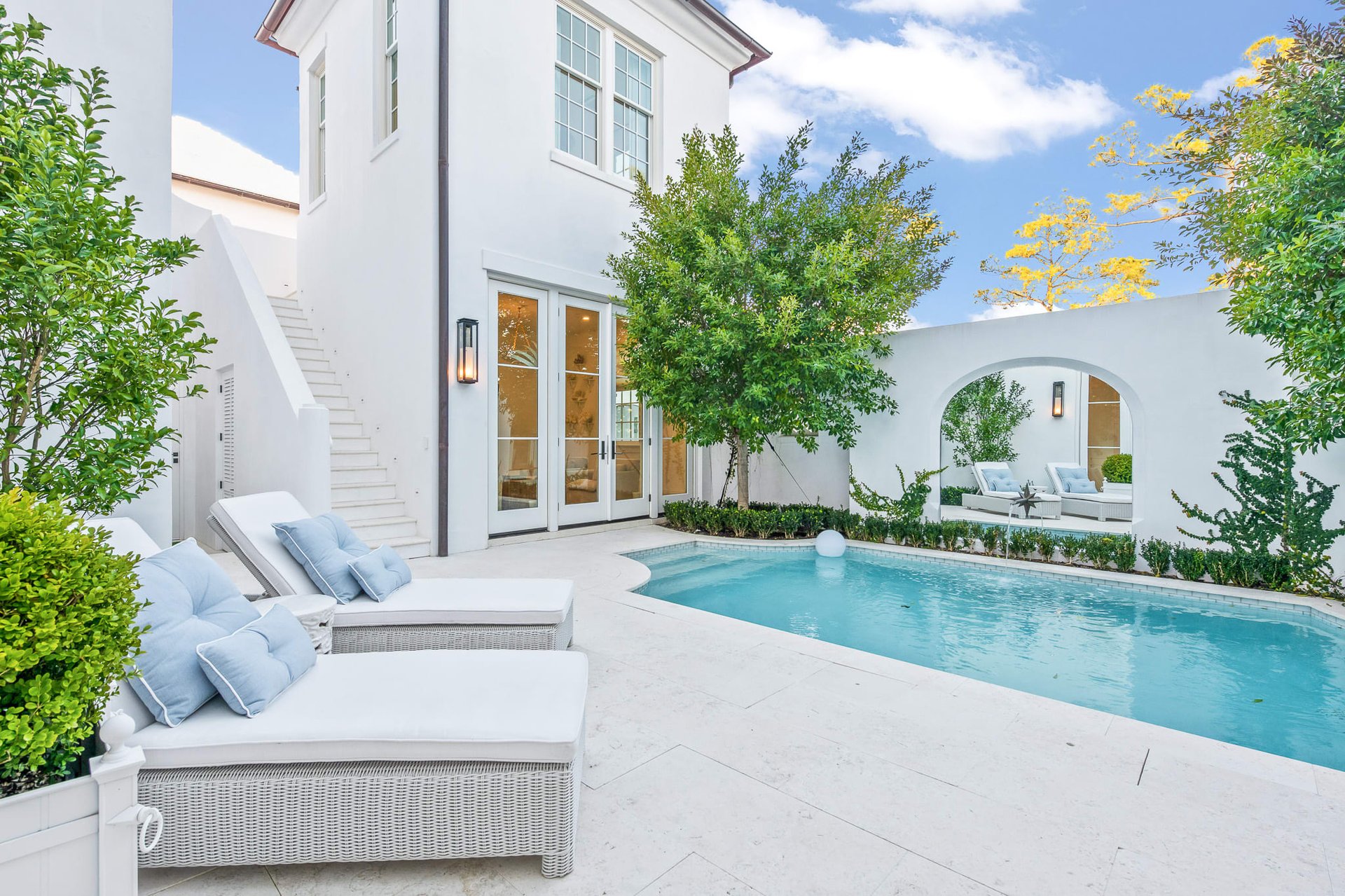 75 Caliza Lane