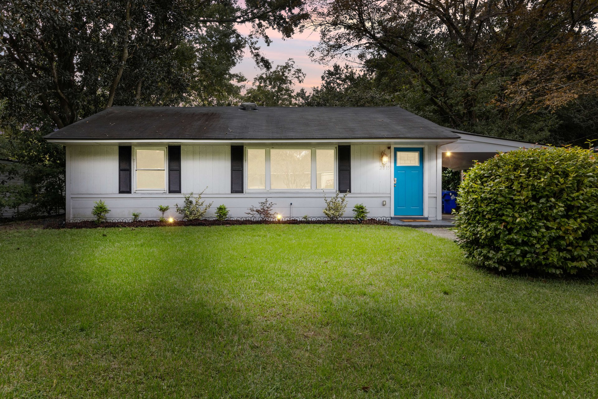 2815 Peacock Ave