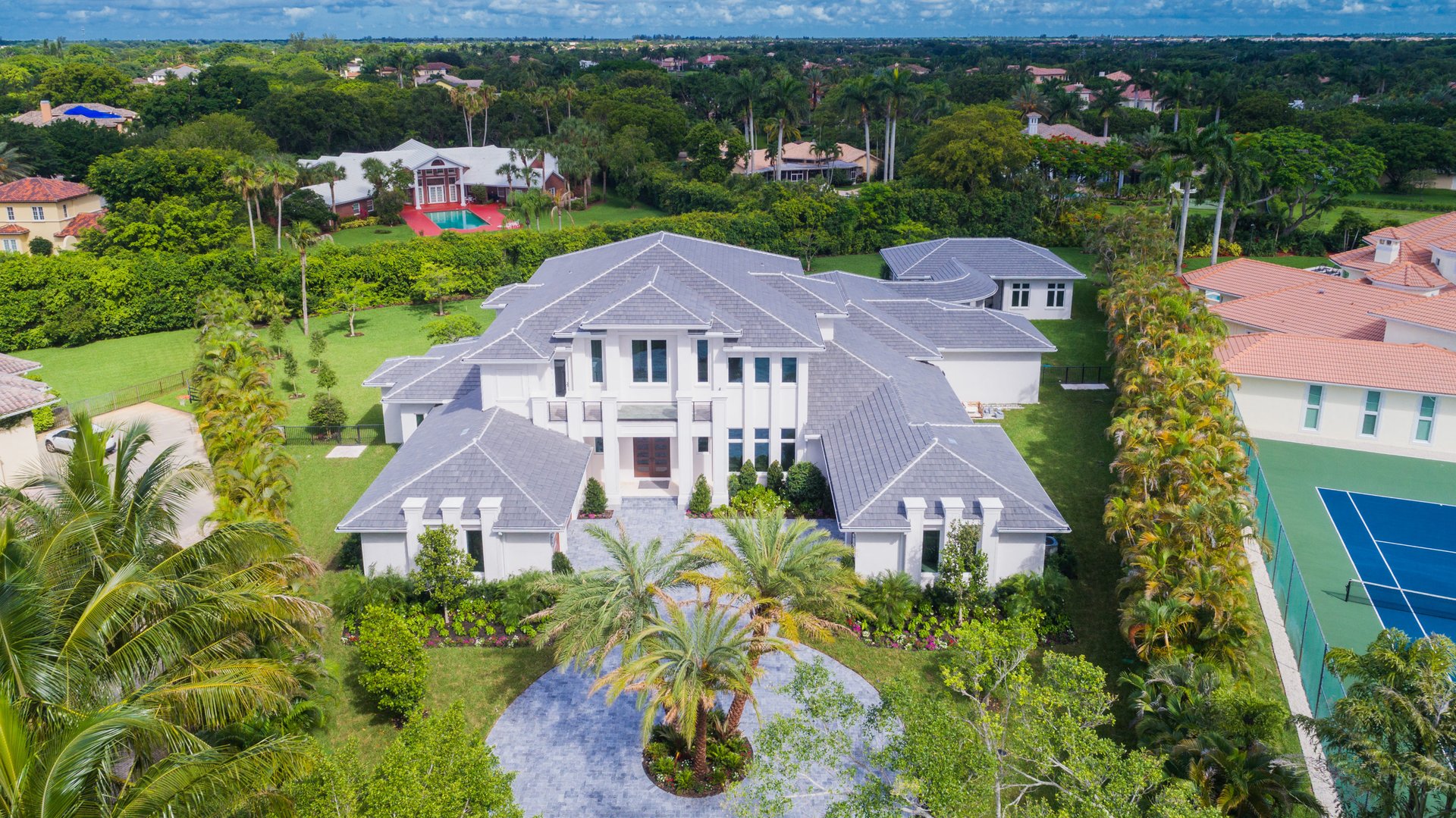 8422 Lookout Cir