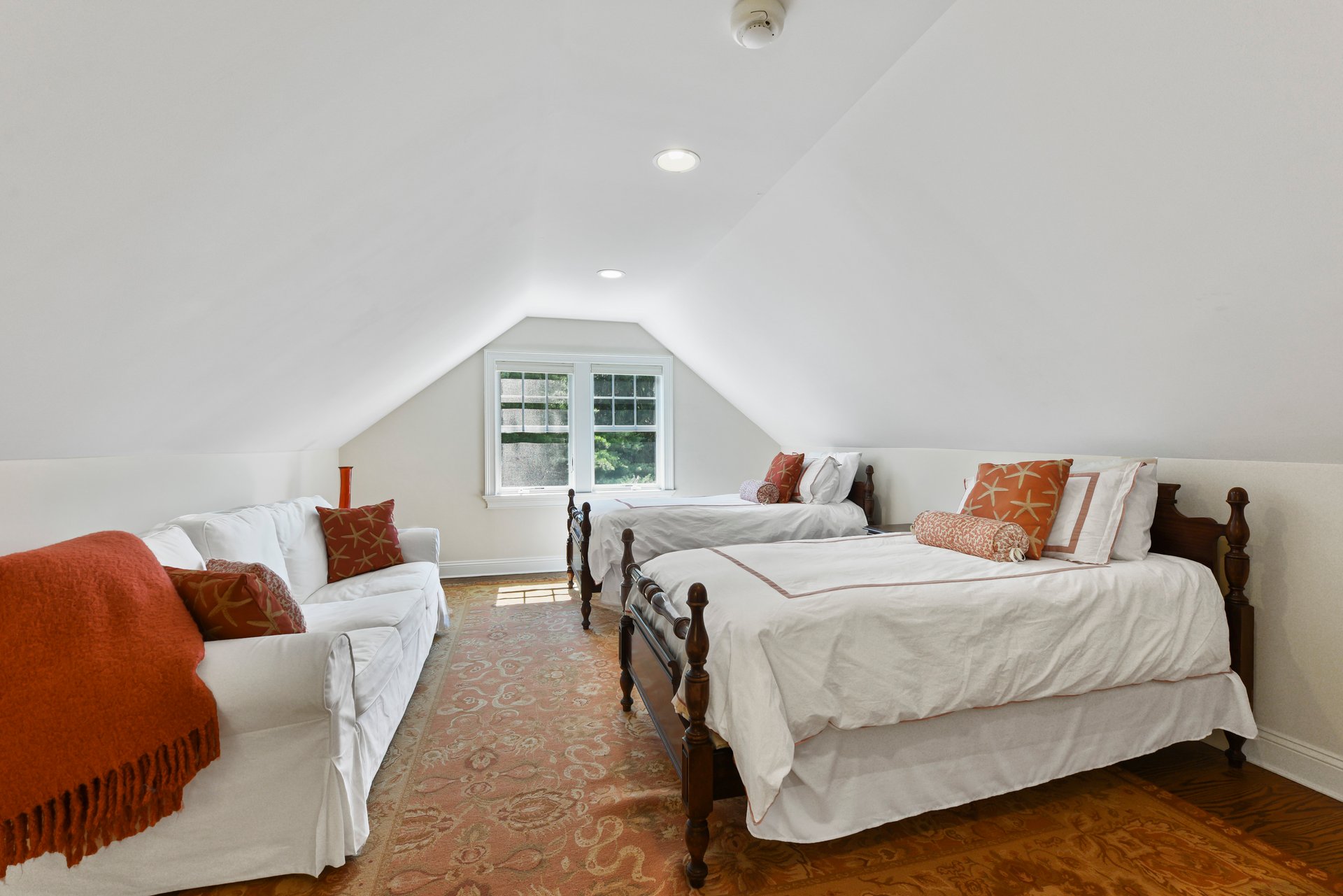 270 Ferry Rd