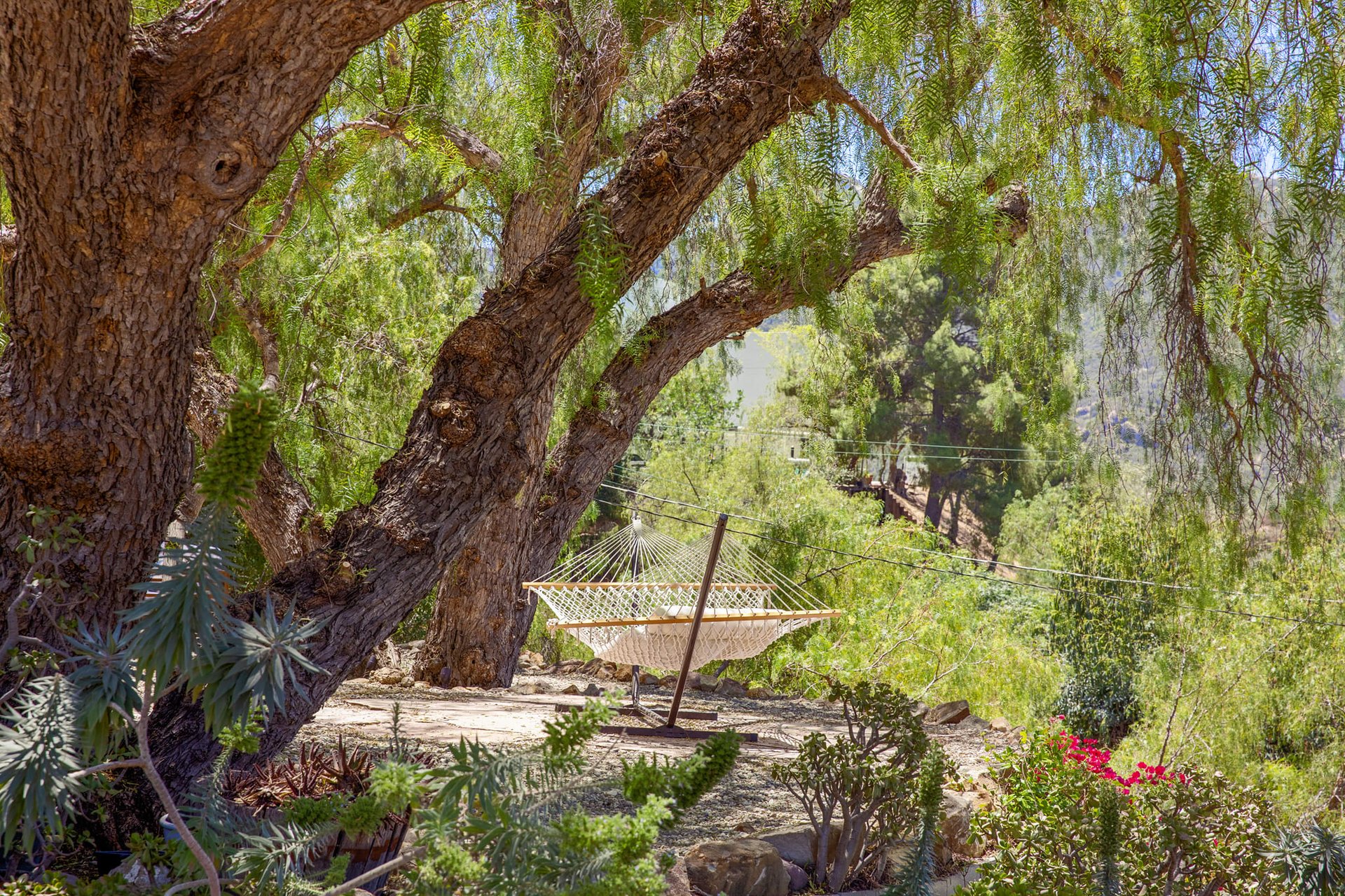 2708 Topanga Skyline Dr